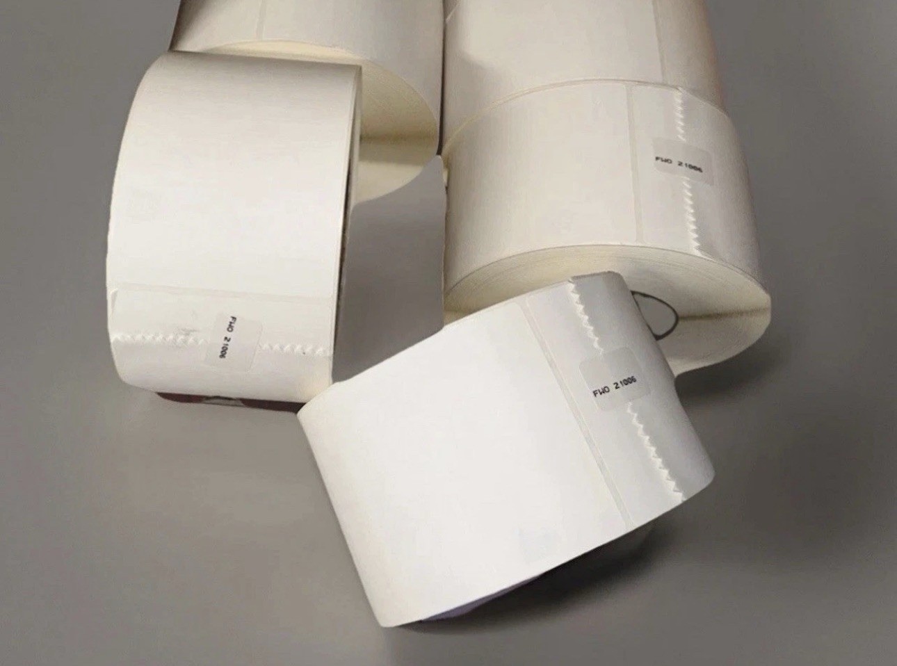 UPS #0177400603 Direct Thermal Label 4×6 Perforated 940 Label 3 Inch Core Roll