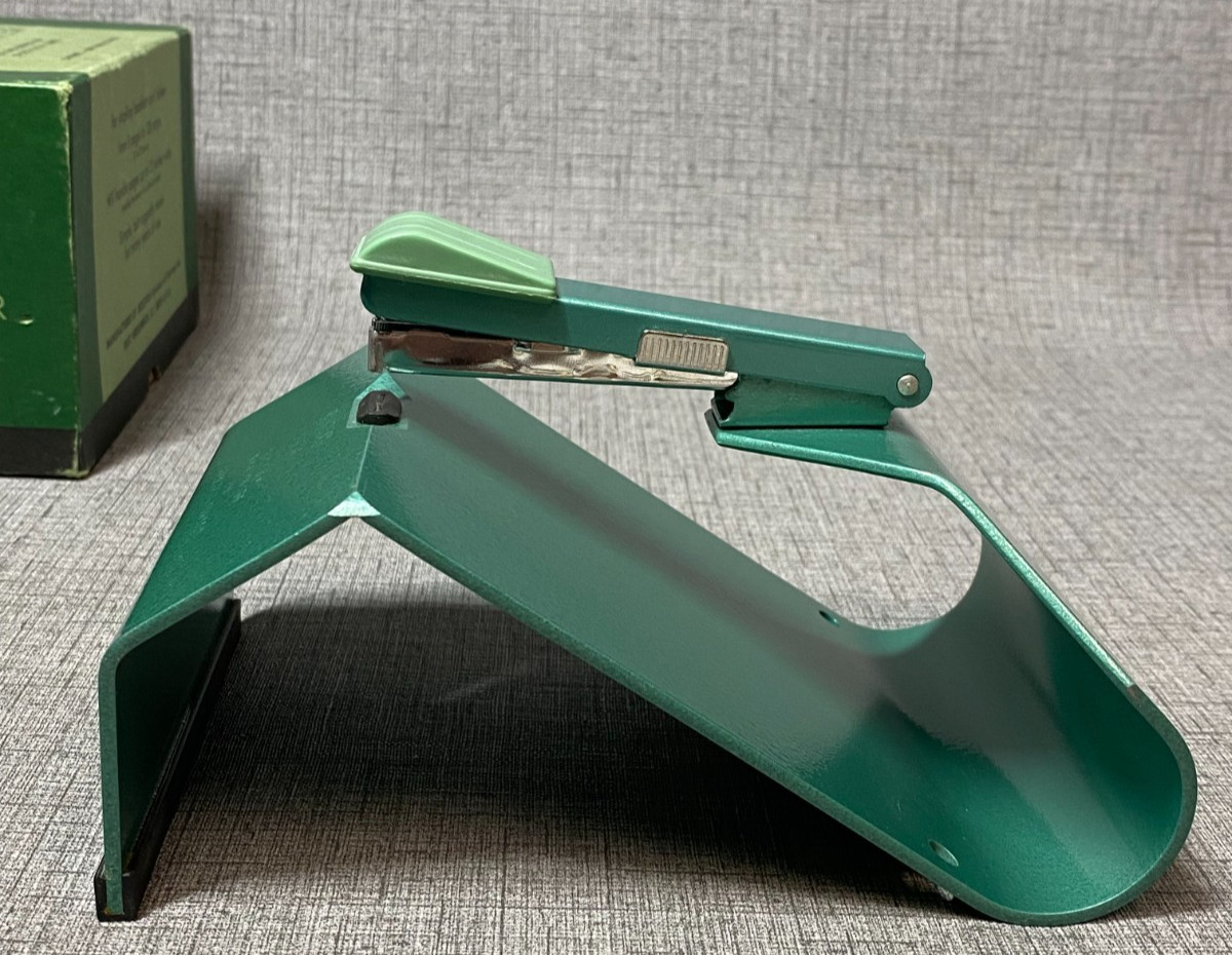 Vintage 1970’s Green Bostitch B8SF Saddle Stapler With Box Excellent Condition
