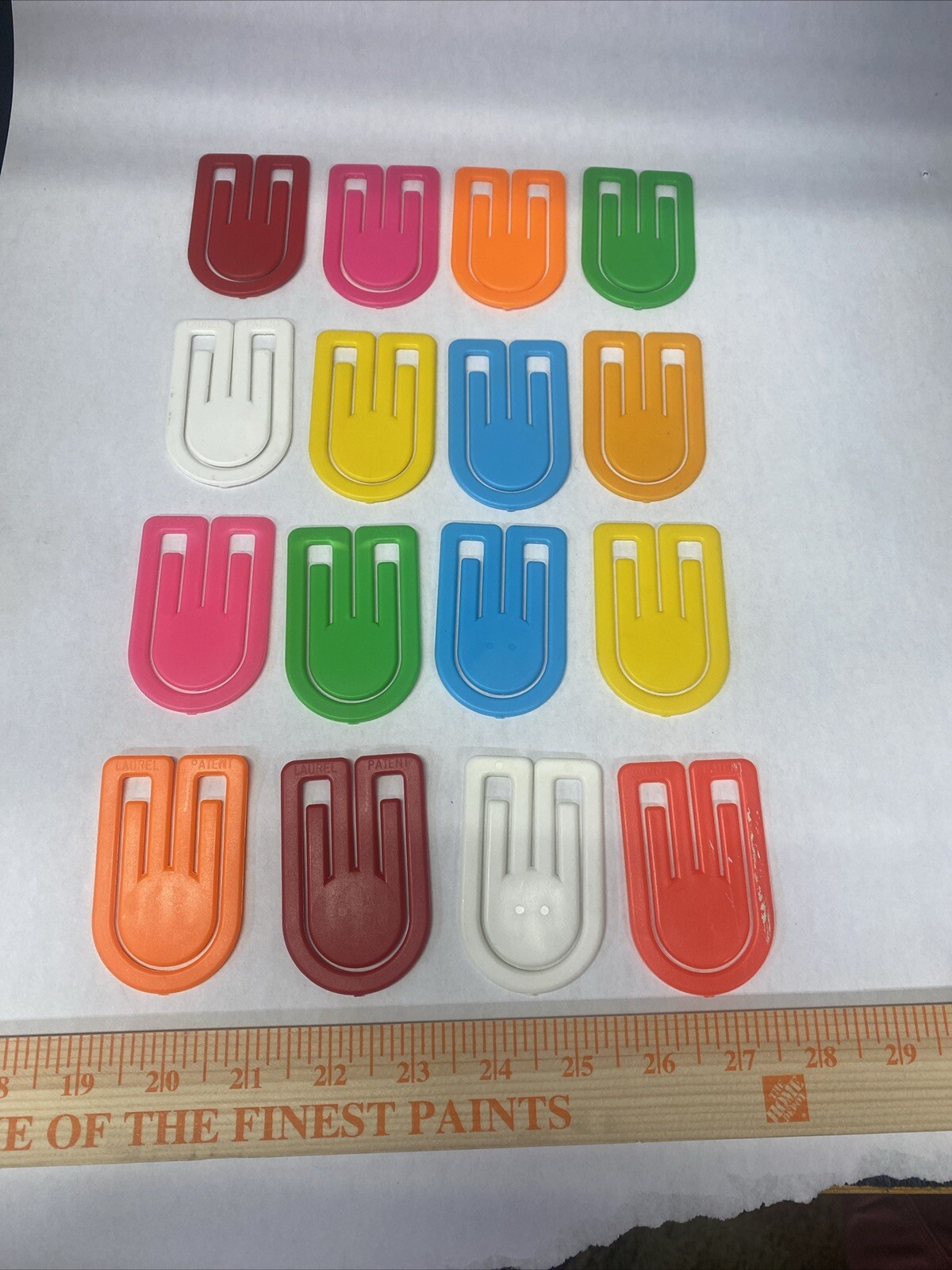 16 Pcs 3 Inch Large Plastic Paper Clip Bookmark Laurel Patent Multicolor