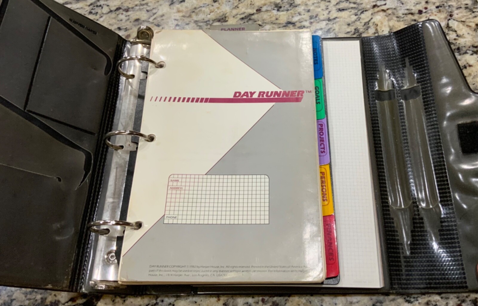 Day Runner 3-Ring Burgundy Organizer / Planner 9” x 8” Hook & Loop Closure