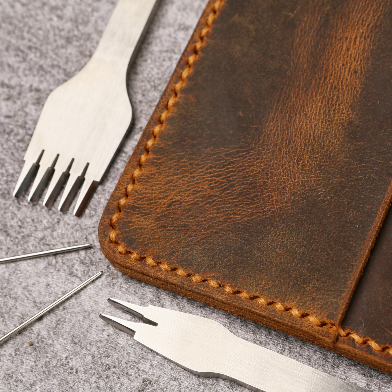 Refillable Genuine A5 Leather binder Diary Travel Journal