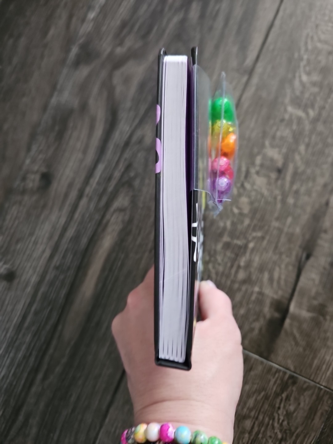 Journal & Gel Pen Set Happy Days Ahead Notebook 60 Pages w 5 Gel Pens NEW 7×5