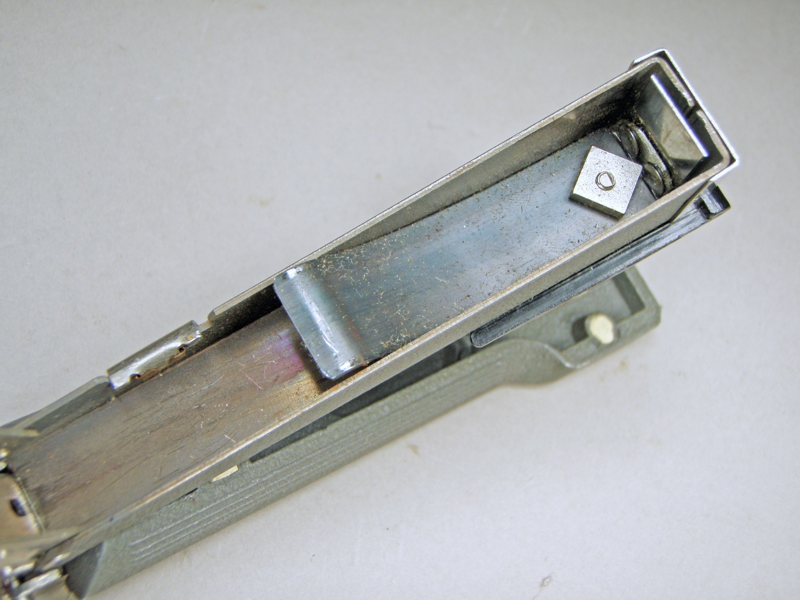 Vintage Apsco 4004 Office / Desk Stapler Small Made in Sweden 5″ Avocado