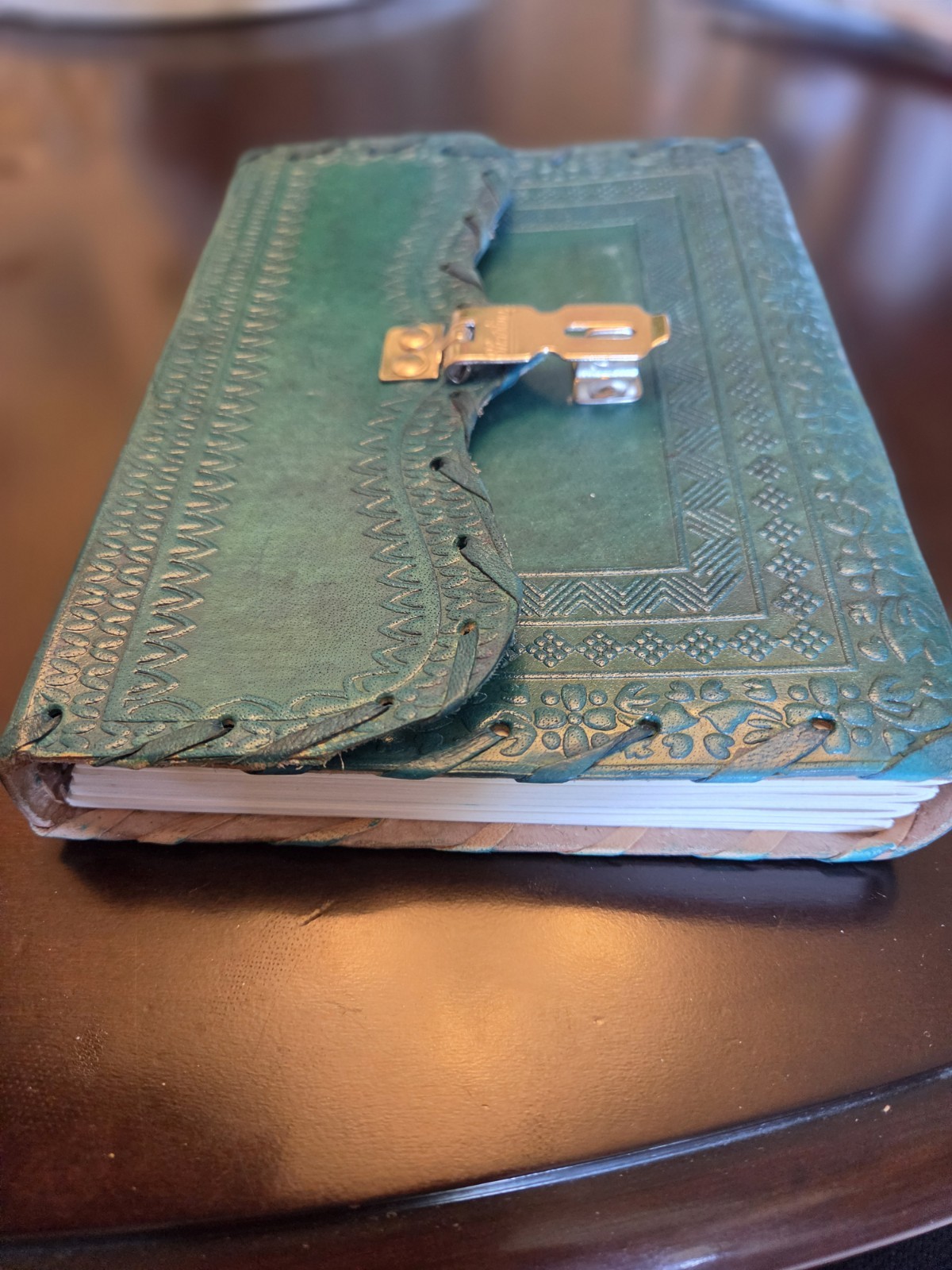 New Vintage Handmade Tooled Leather Journal Diary Notebook Teal w Lock & Key 7×5