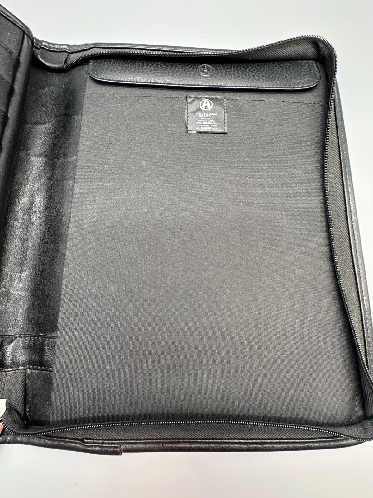 Avenues Binder Organizer Black Faux Leather Zipfolio Notes Business Credit Card