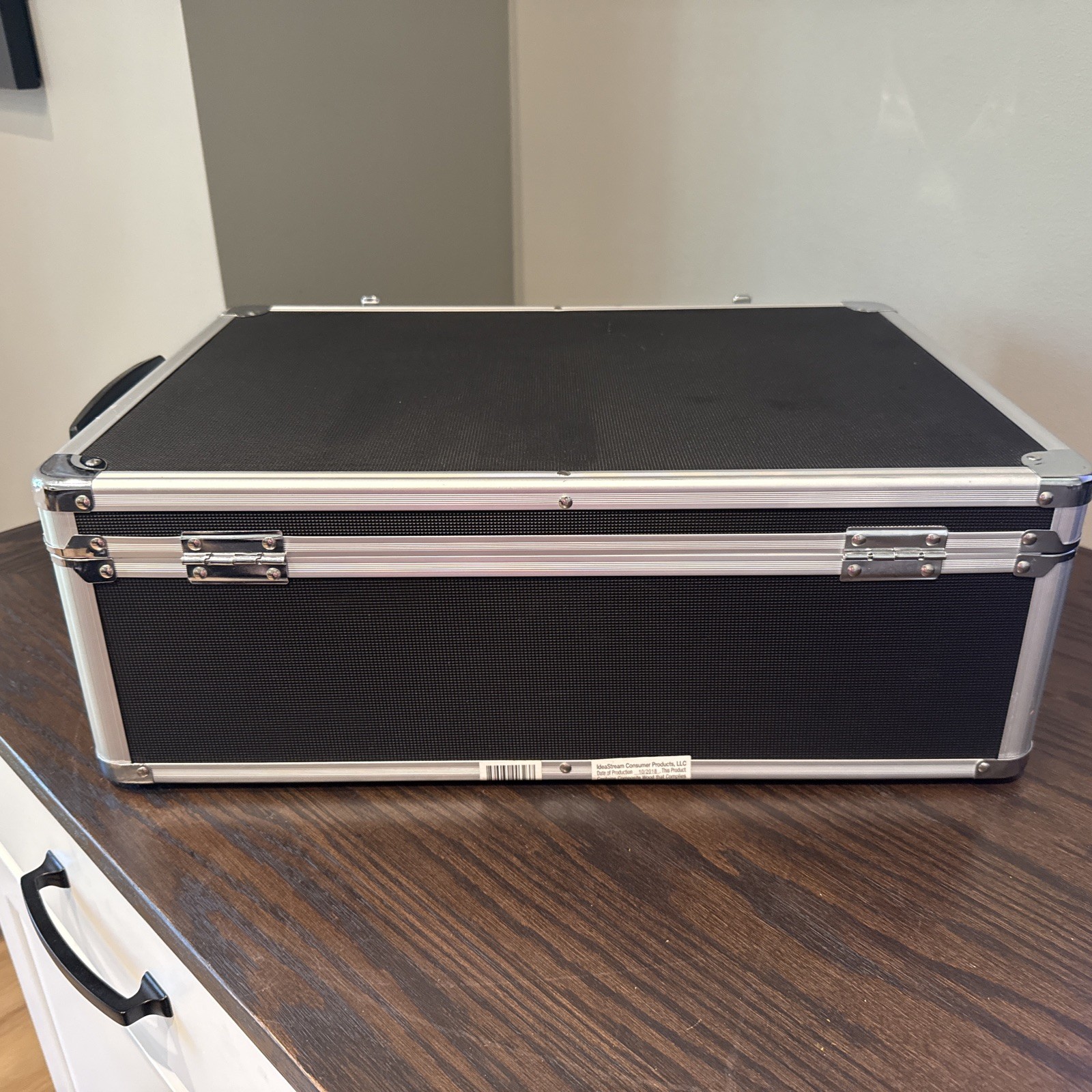 vaultz black combination lock storage box chest 18x13x6 computer cash dorm room