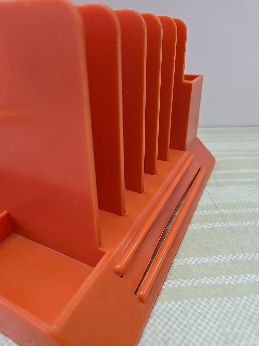 MCM 1960’s MAX KLEIN BRIGHT ORANGE PLASTIC DESK LETTER ORGANIZER CADDY ACCESSORY