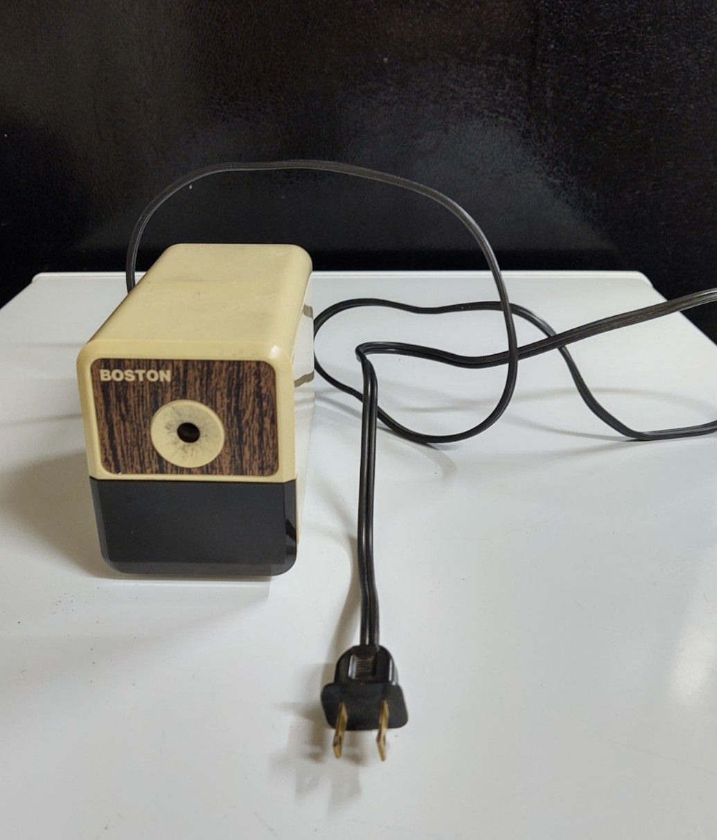 Boston Electric Pencil Sharpener Made in USA Model 18 For Parts See Description