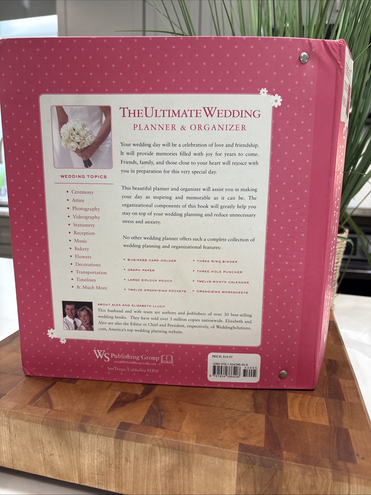 The Ultimate Wedding Planner & Organizer Binder Elizabeth & Alex Lluch FREE TOTE