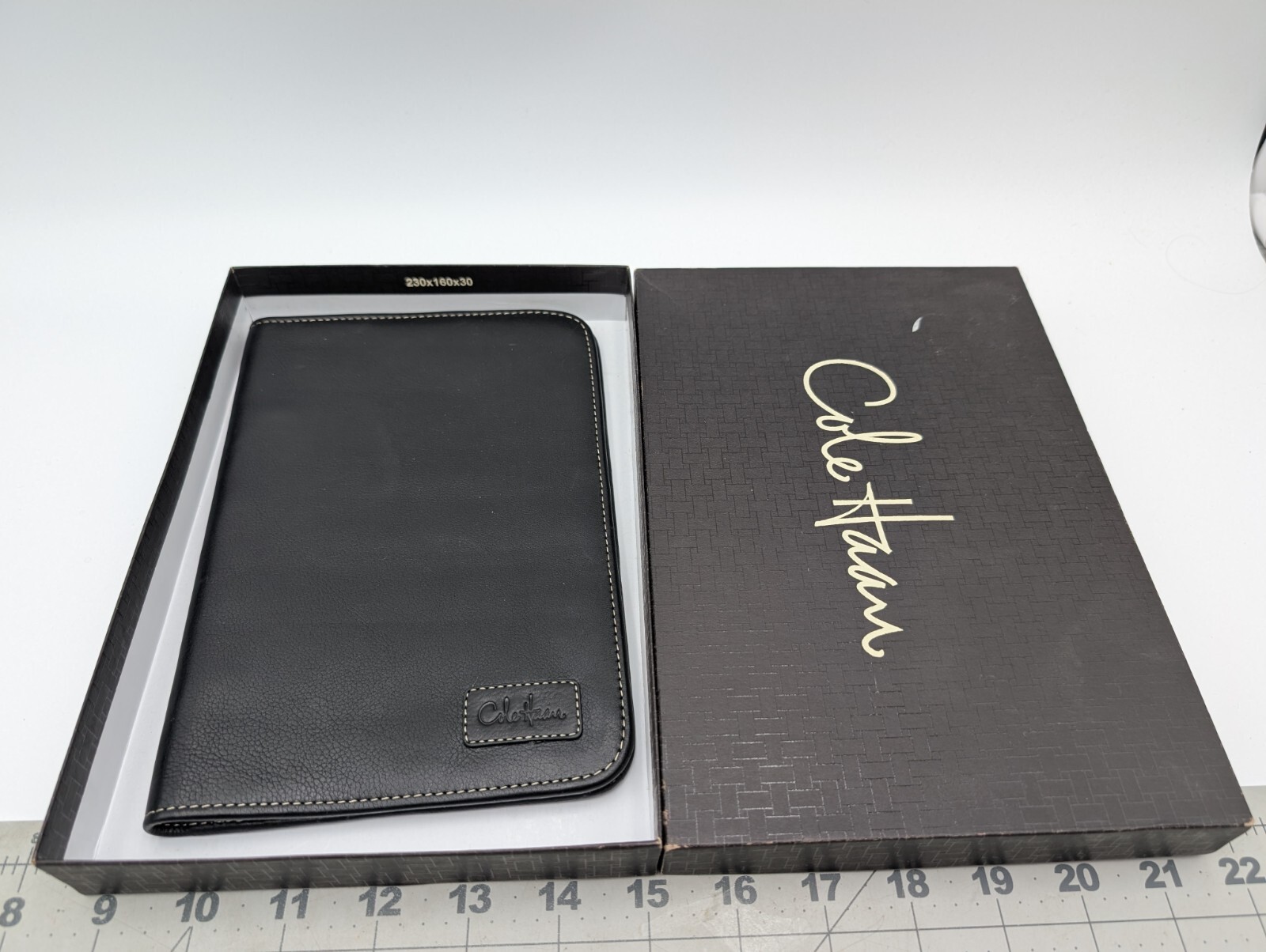 Cole Haan Leather Portfolio Planner Binder Cover About 8×5.5 Inch