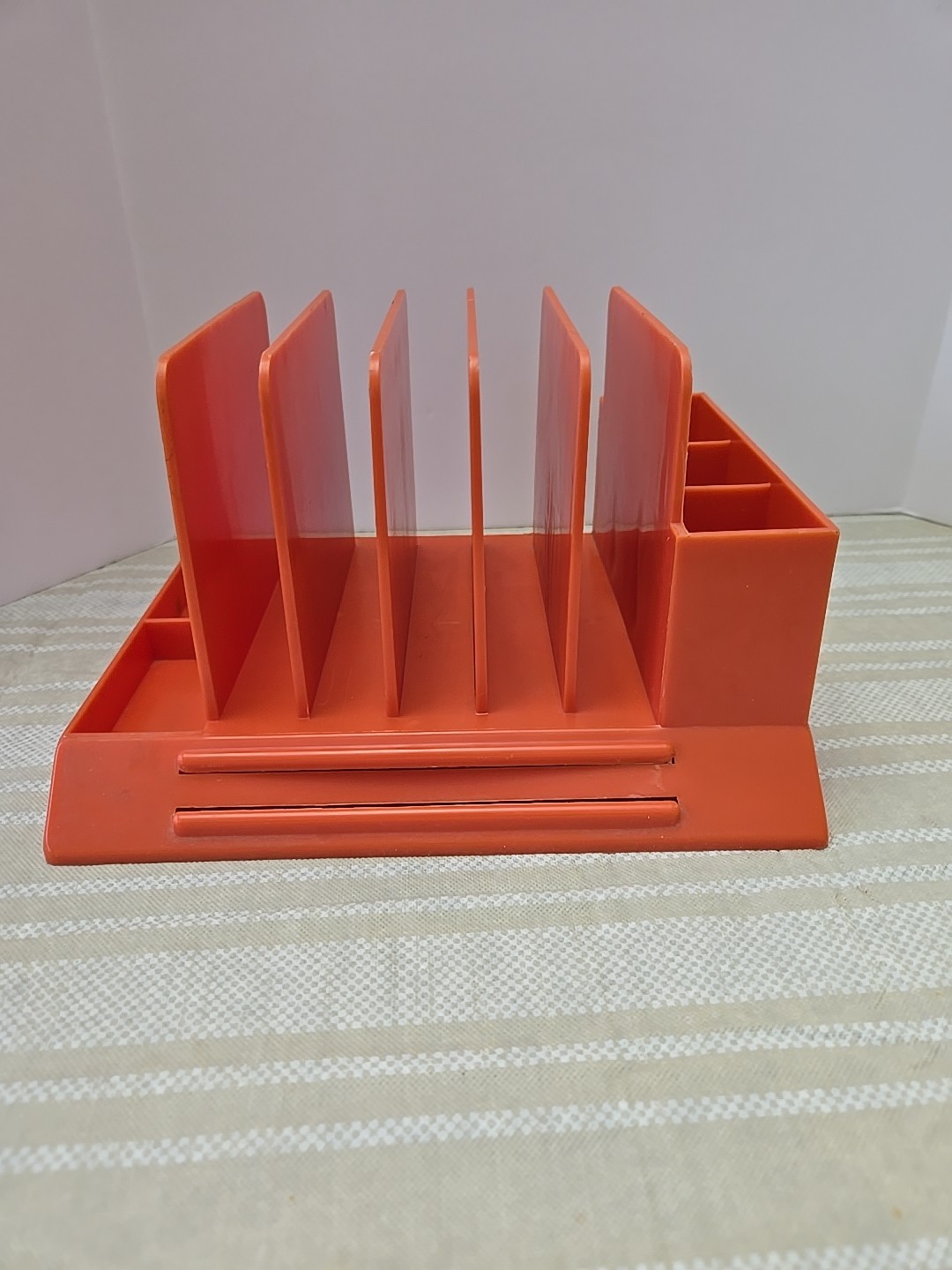 MCM 1960’s MAX KLEIN BRIGHT ORANGE PLASTIC DESK LETTER ORGANIZER CADDY ACCESSORY