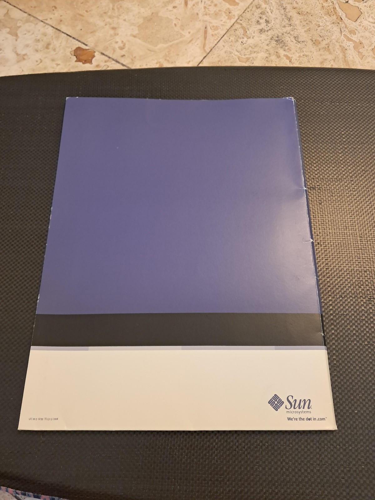 Lot of computer folders, Sun Micro, Gateway, View Sonic, Microsoft pouch.