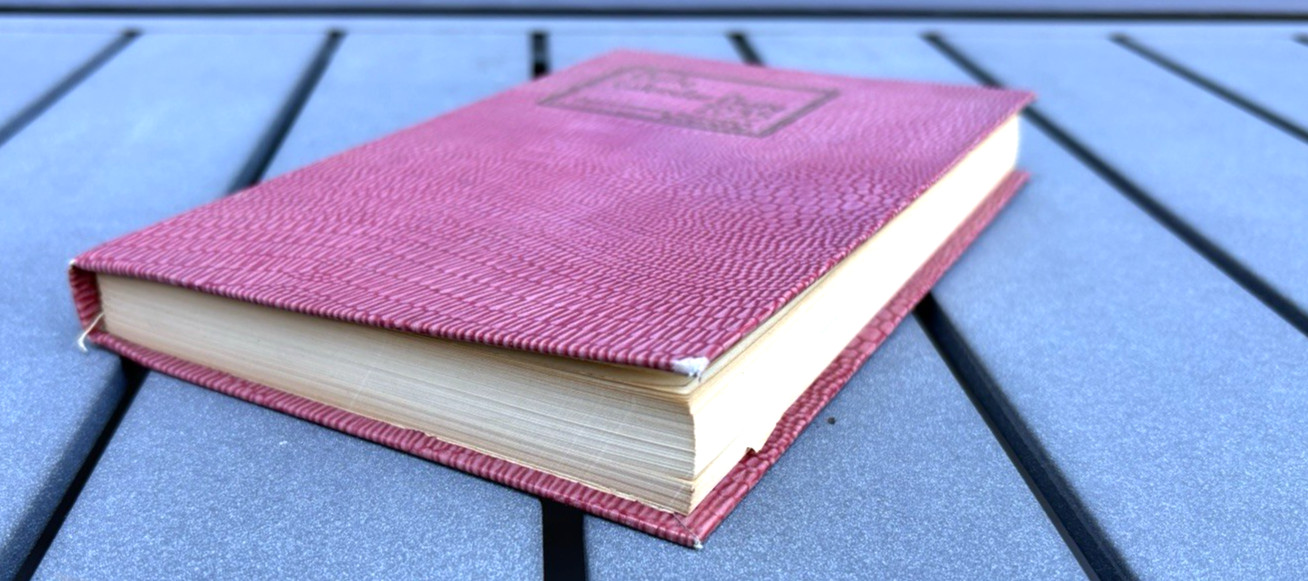 Vintage junk journal diary memo book Daily Calendar 1935 pink faux lizard unused
