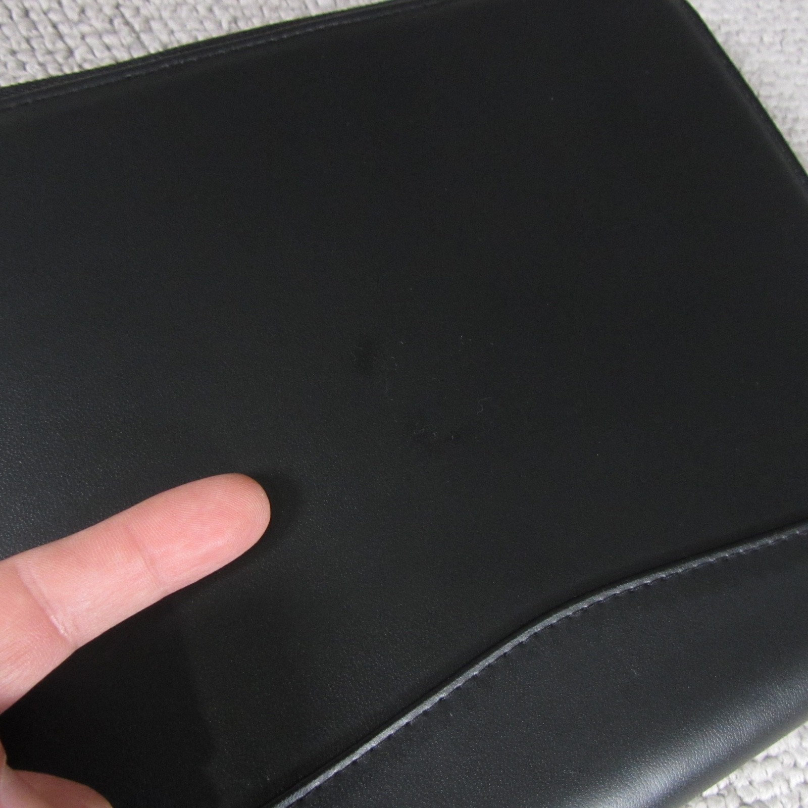 Franklin Covey BLACK 7 – 1″ Ring Binder Planner 10″ X 8″ Faux Leather