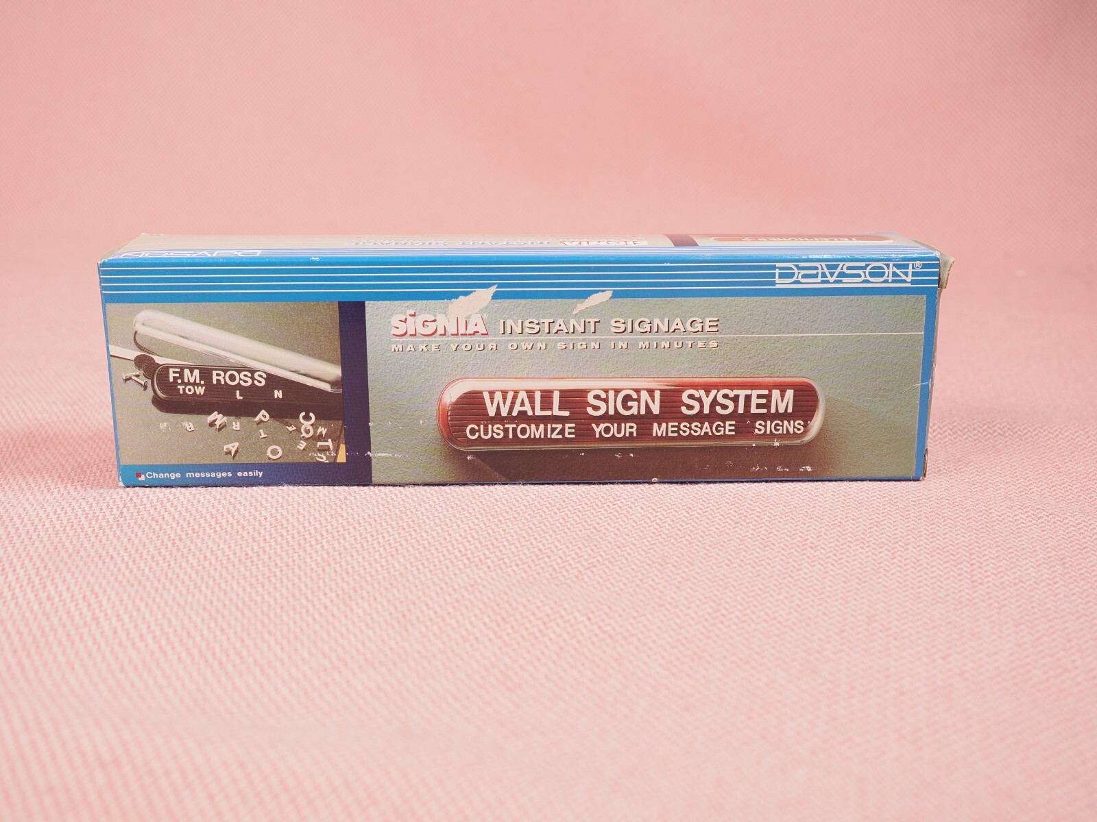 Vintage Davson Signia Instant Signage Wall Mount Wall Sign System