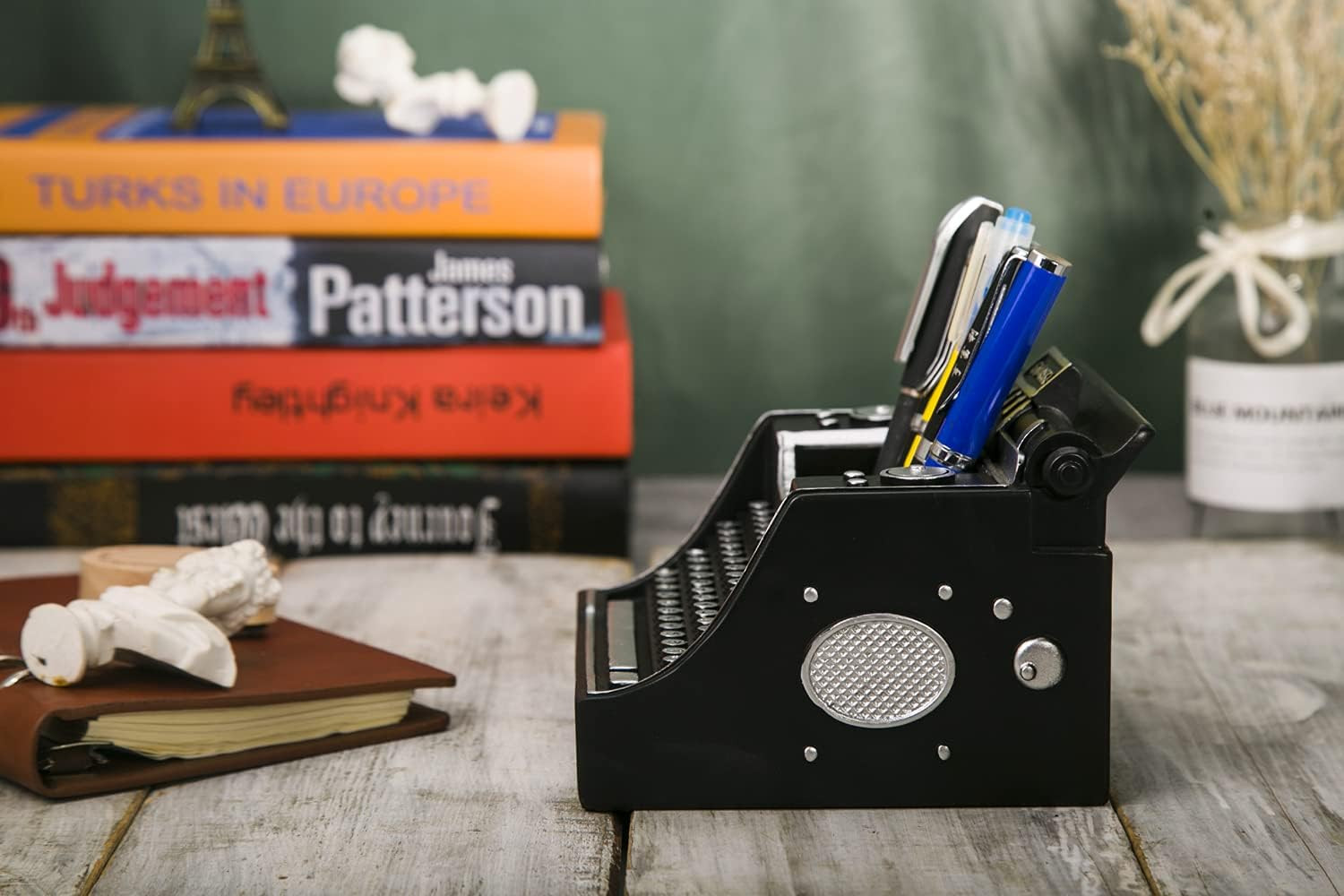 Retro Typewriter Pen Holder Vintage Desk Accssories Unique Cool Gifts for Writer