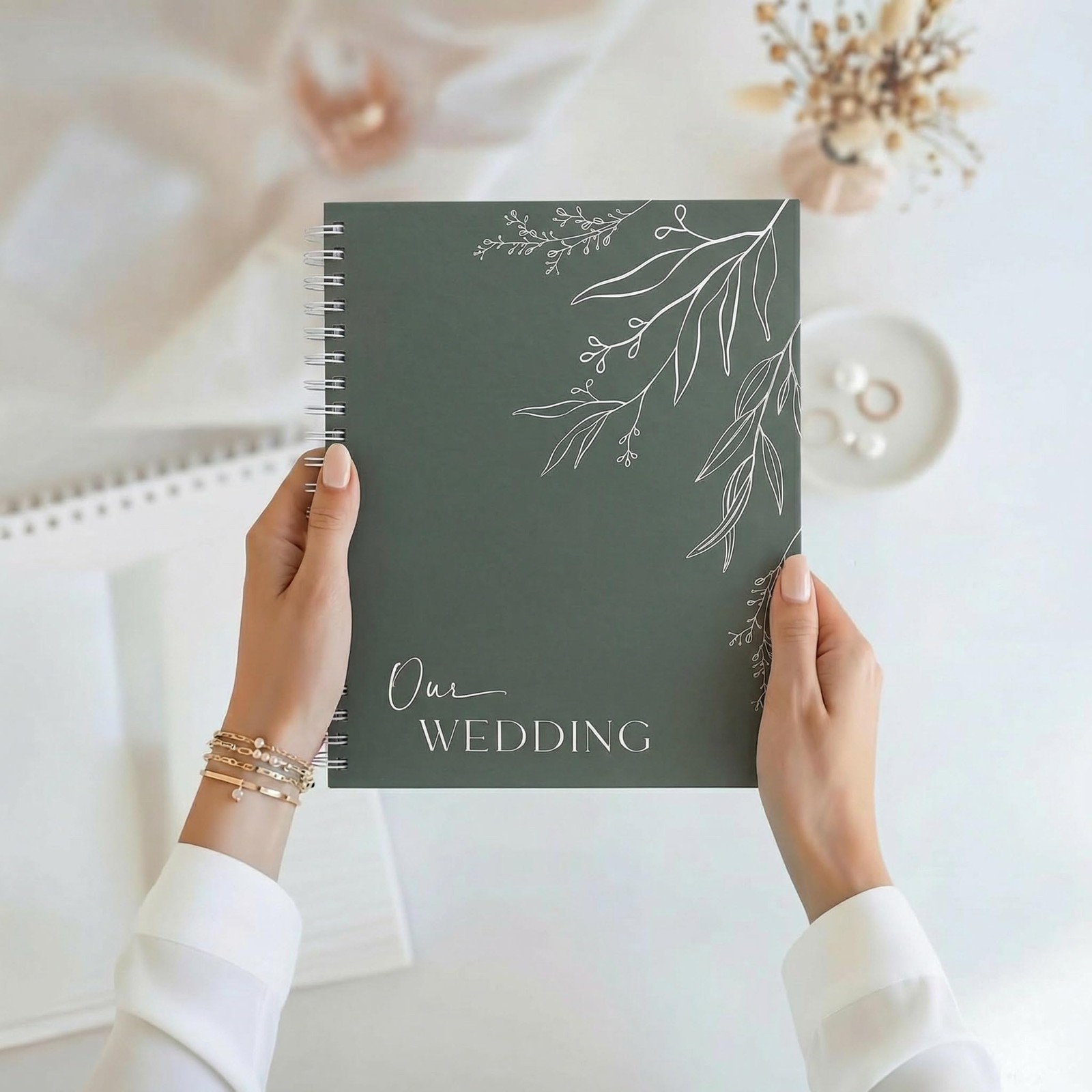 Beautiful Minimalistic Wedding Planner Book and Organizer Enhance Excitement…