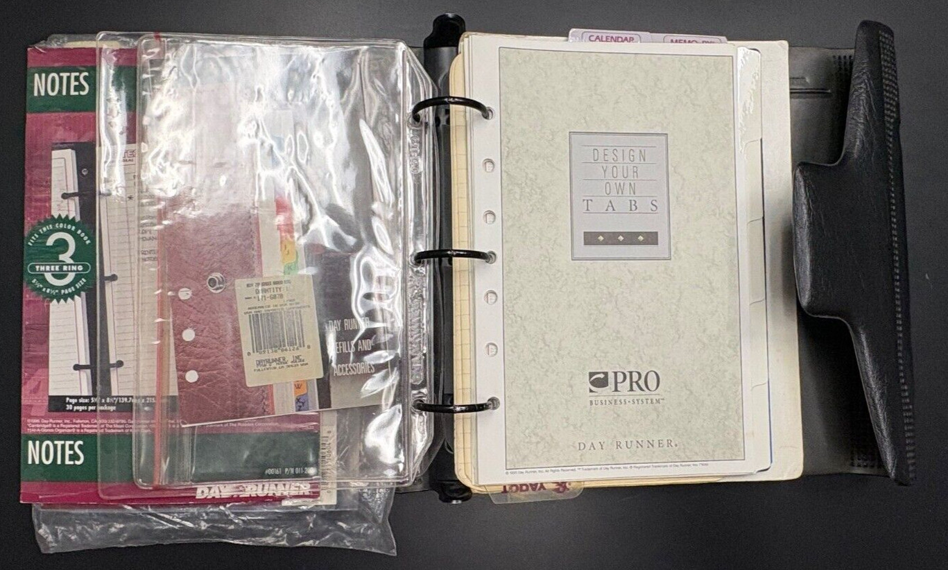 DAY RUNNER Classic Black 3 Planner Ring Binder w/ Accessories