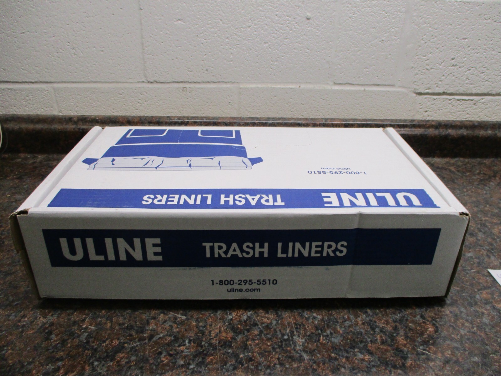 Uline Economy Coreless Trash Liners .67 Mil, 60 Gallon S-13570C 13570C 200CT