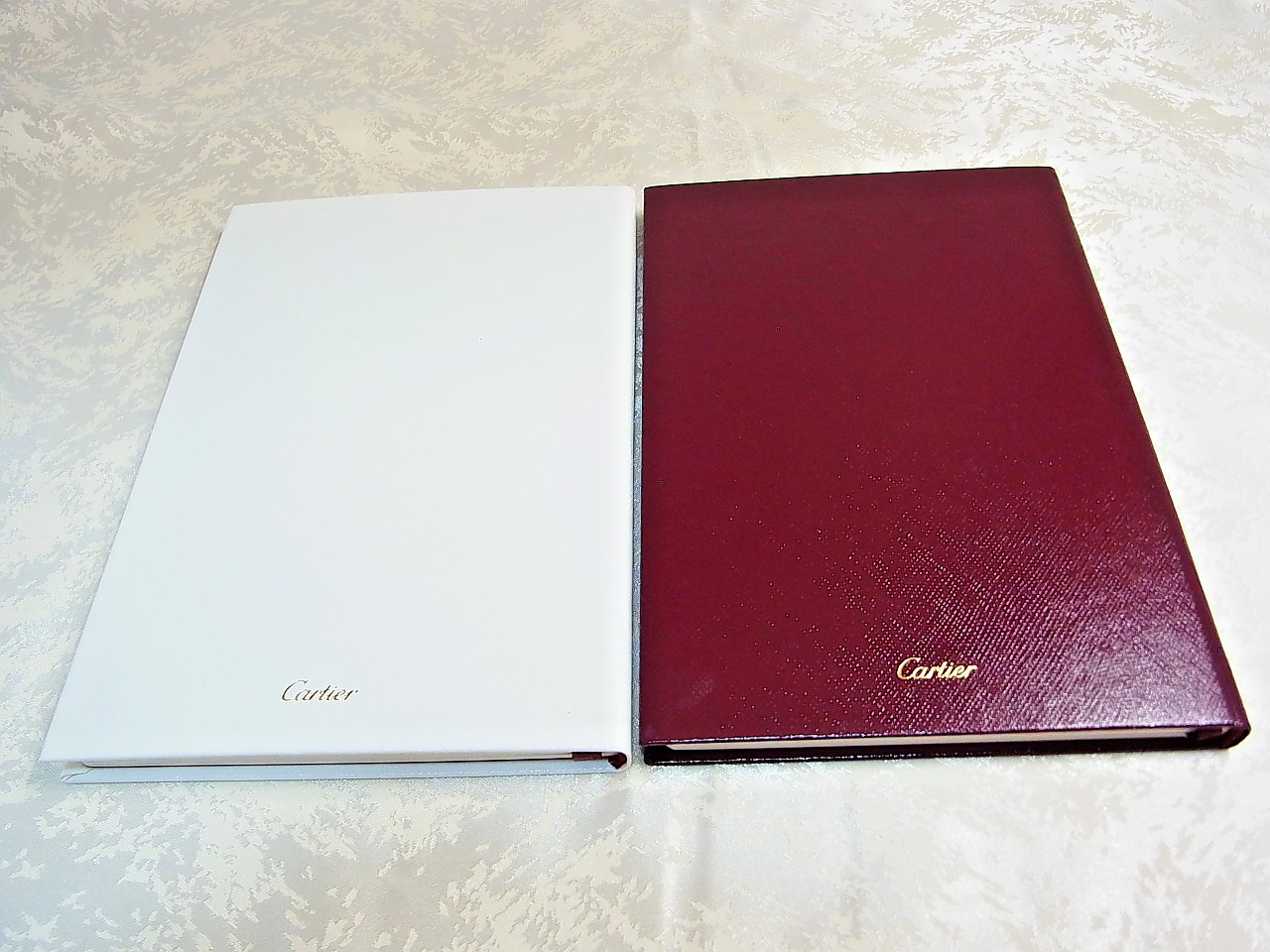 Cartier Panthere Note book White & Red VIP Gift 2 pcs set with Box & Ribbon New
