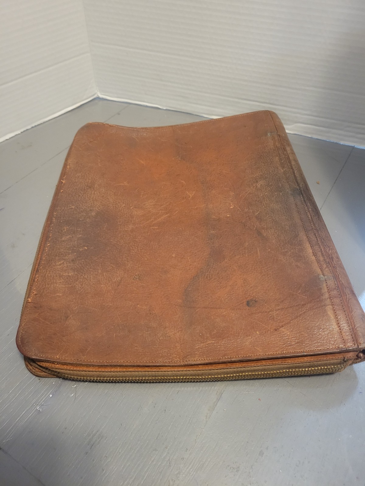 Vintage Embossed Leather Portfolio Business Folder File Case Steerhide Tan