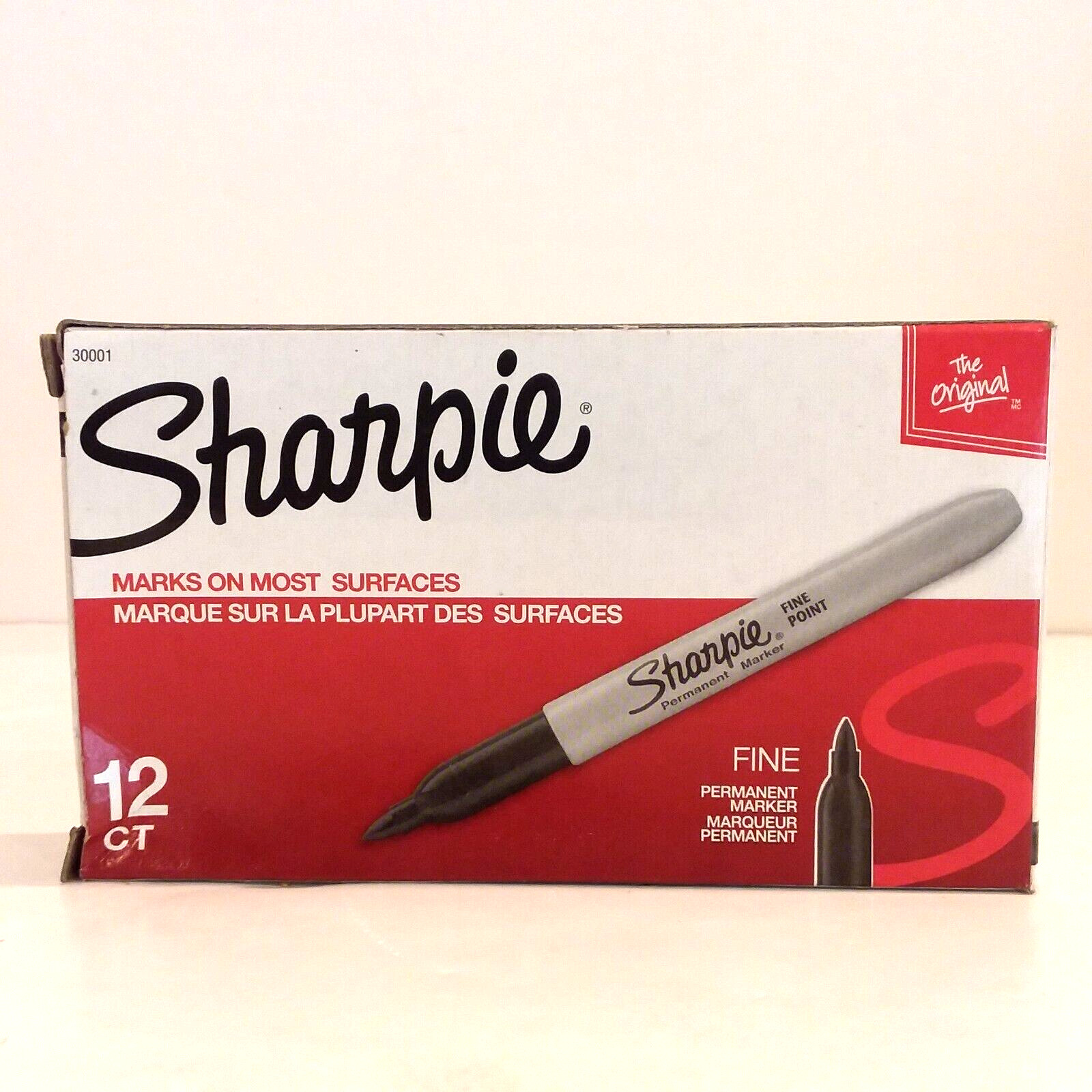 12 Sharpie 30001 BLACK Permanent Markers Fine Point Tip NEW BLIND SHIP AVAILABLE