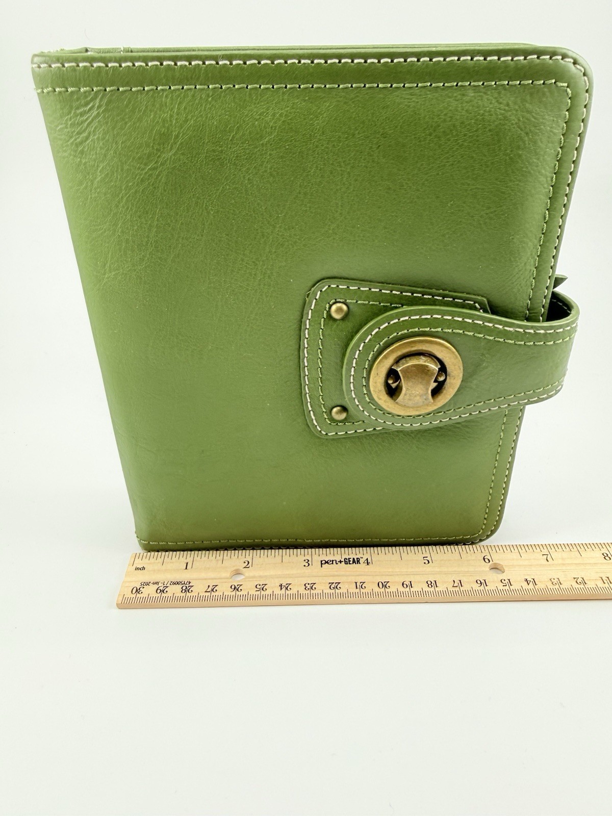 Franklin Covey Olive Green Six Ring Leather Binder Planner 35002.118