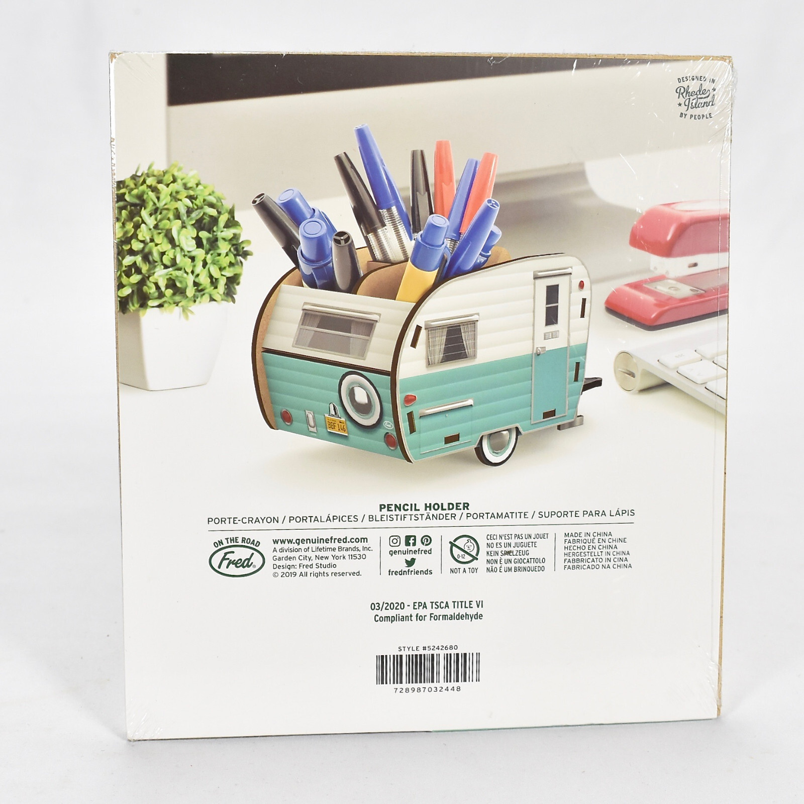 Genuine Fred Happy Camper – Vintage Camper Pencil Holder White and Blue