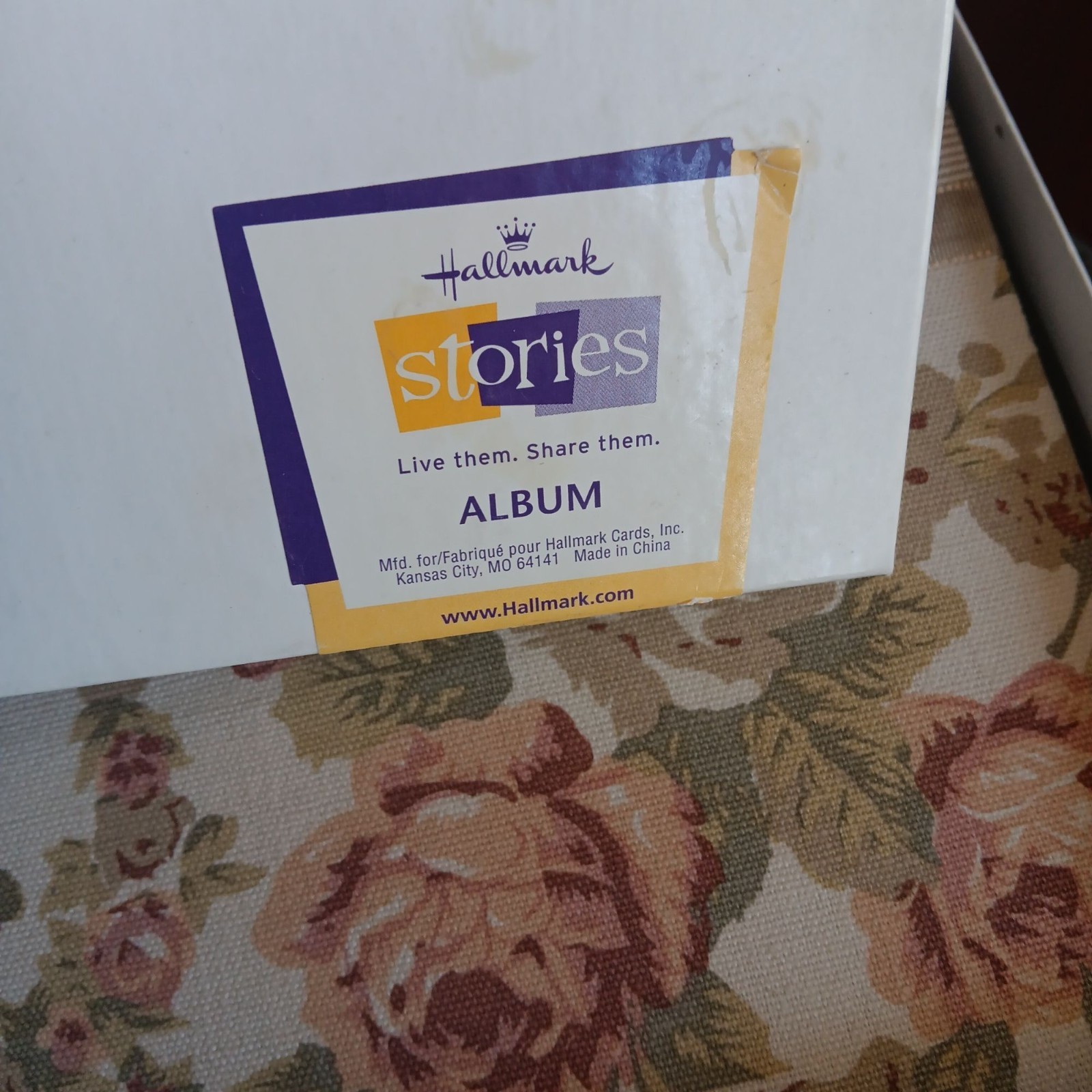 New Hallmark Stories Refillable Address Book Floral Fabric Cover & Original Box