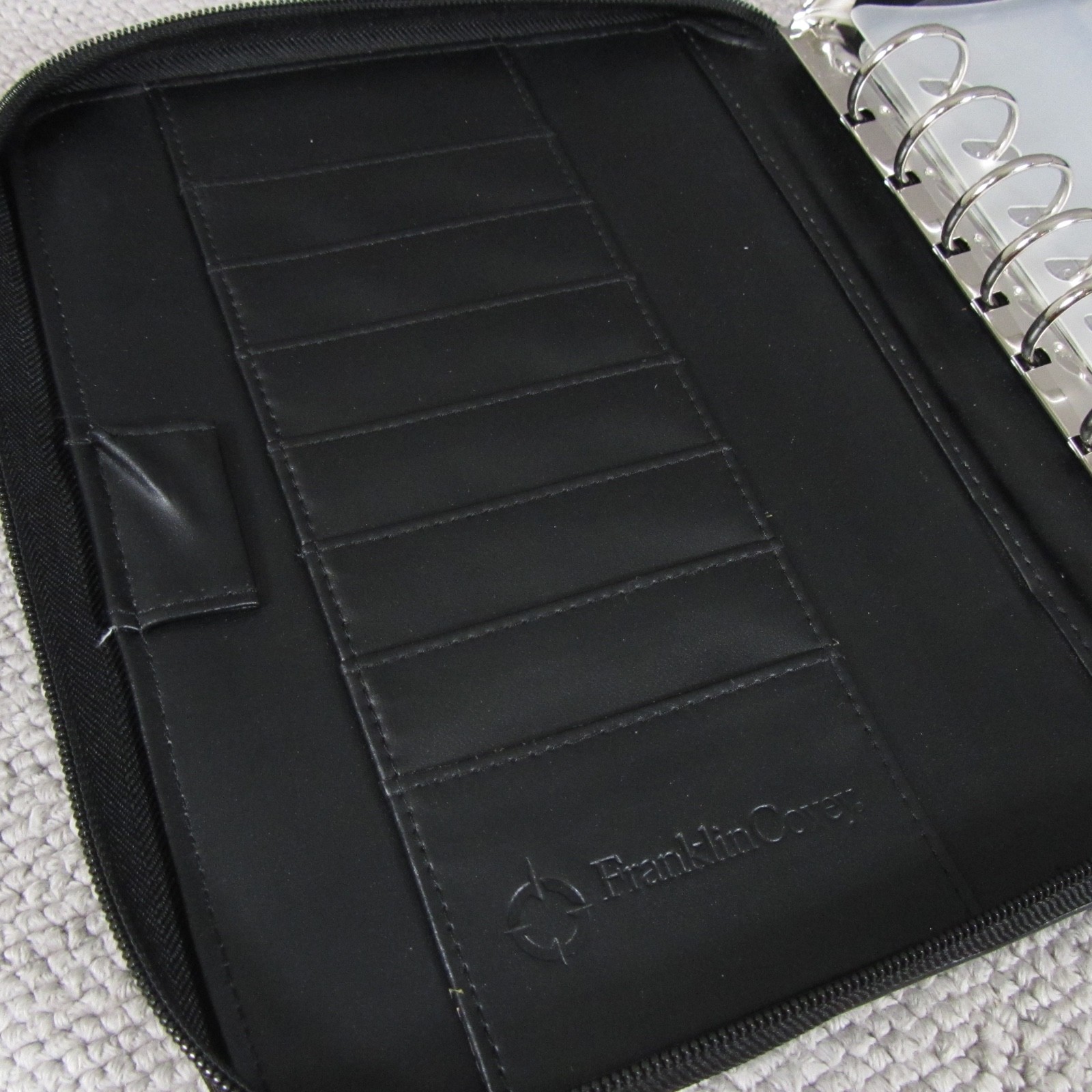Franklin Covey BLACK 7 – 1″ Ring Binder Planner 10″ X 8″ Faux Leather