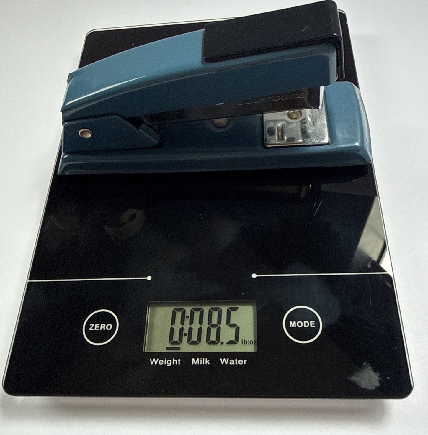 Vintage Swingline 711 Blue Desk Top Hand Stapler Antique Made In USA