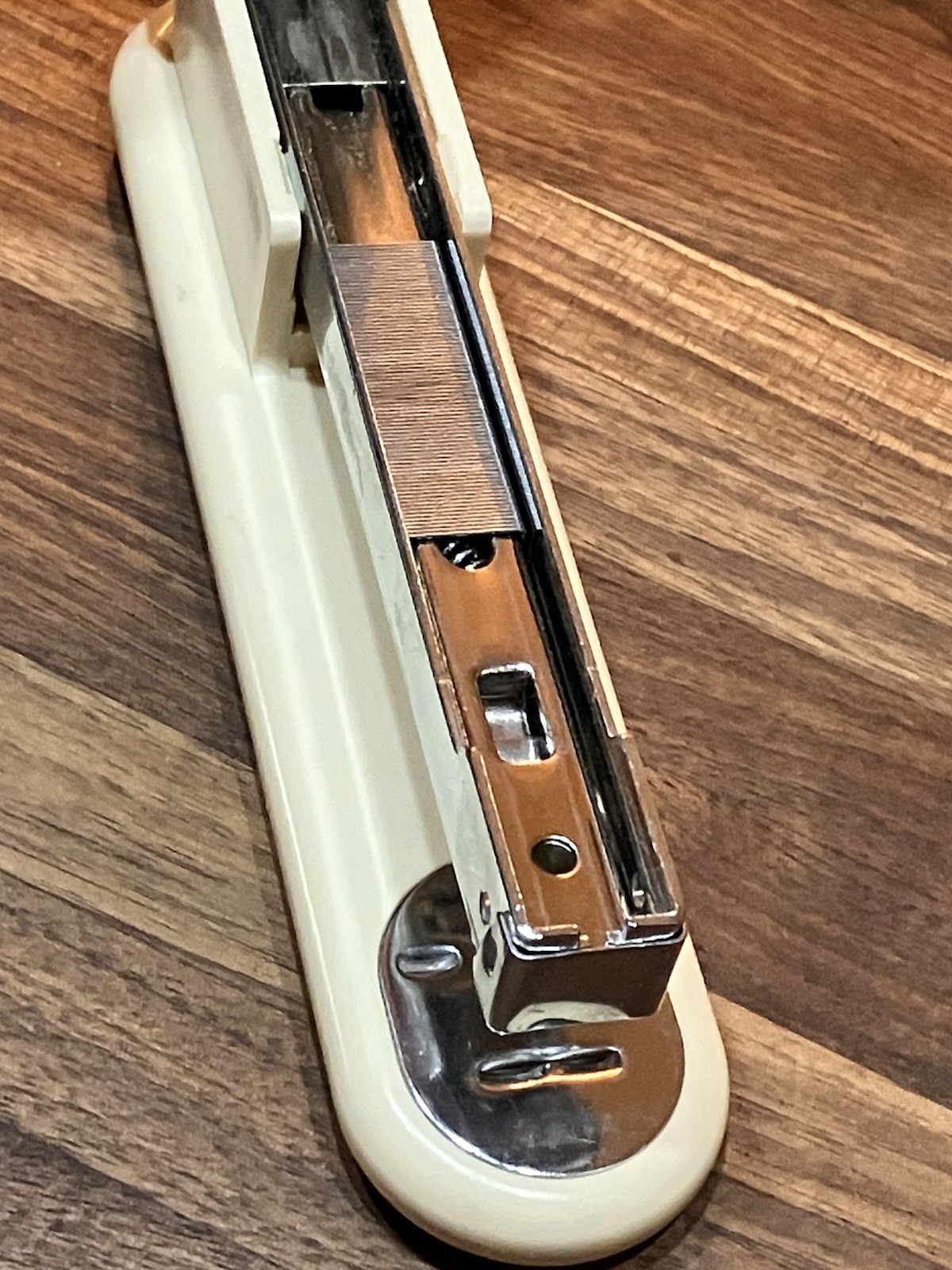 Safina #123 Cream Rounded Retro Stapler Vintage Office