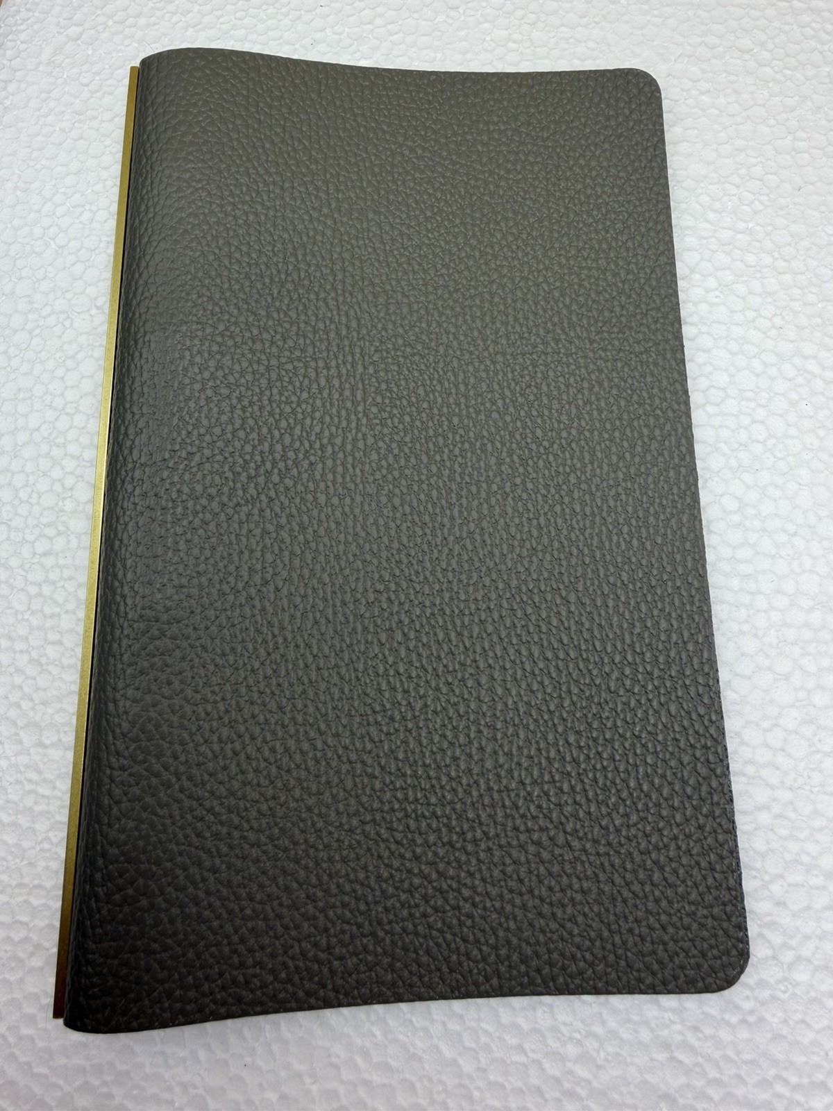 Plotter Shrunk Leather Narrow Bible Size 11mm Ring Binder Gray Japan