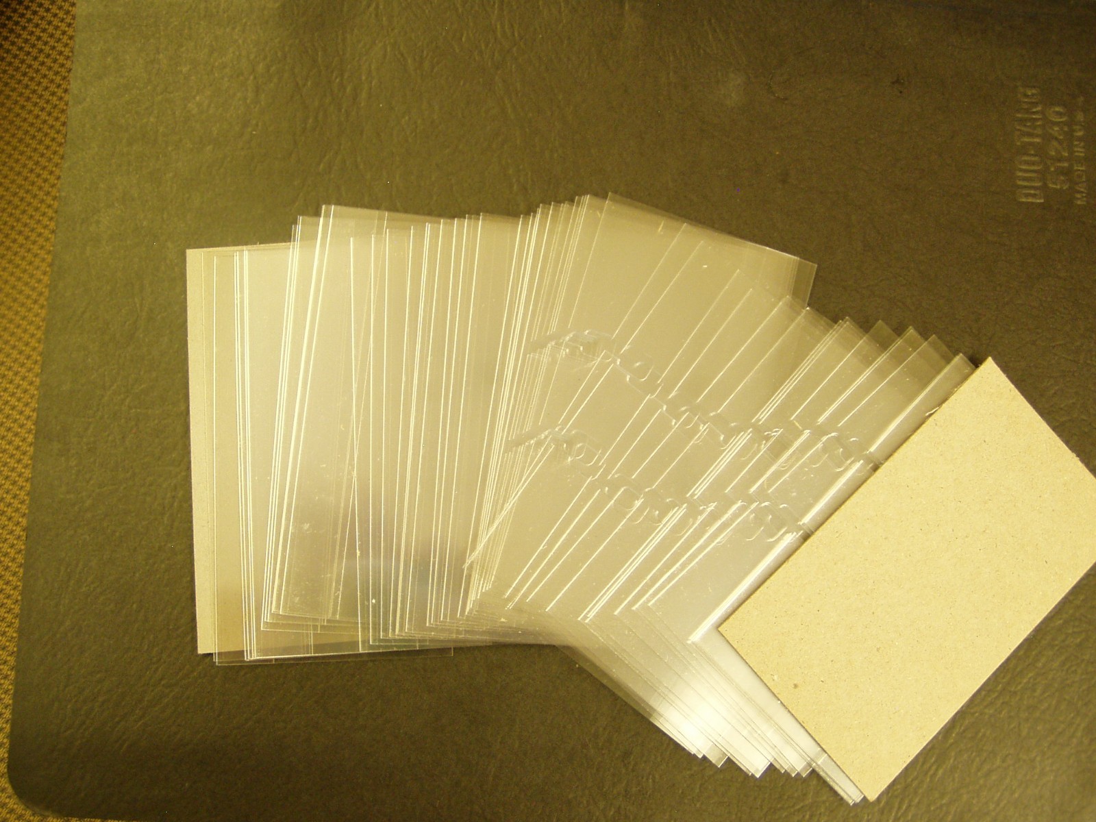 Lot of forty (40) Rolodex TP-24 clear card protectors 2-1/4″ x 4″