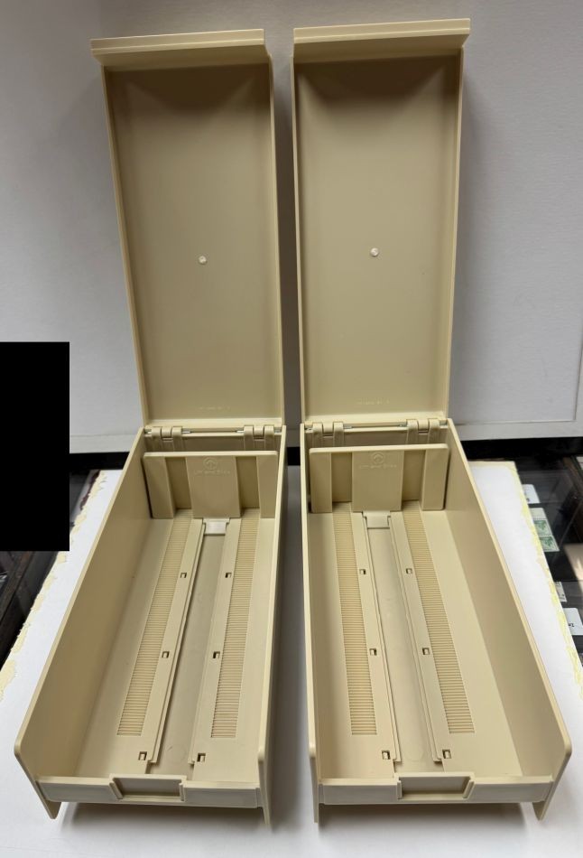 Vintage Rubbermaid 3×5 Card file box J91 2402 B1 1 Plastic Large w/ built in lid