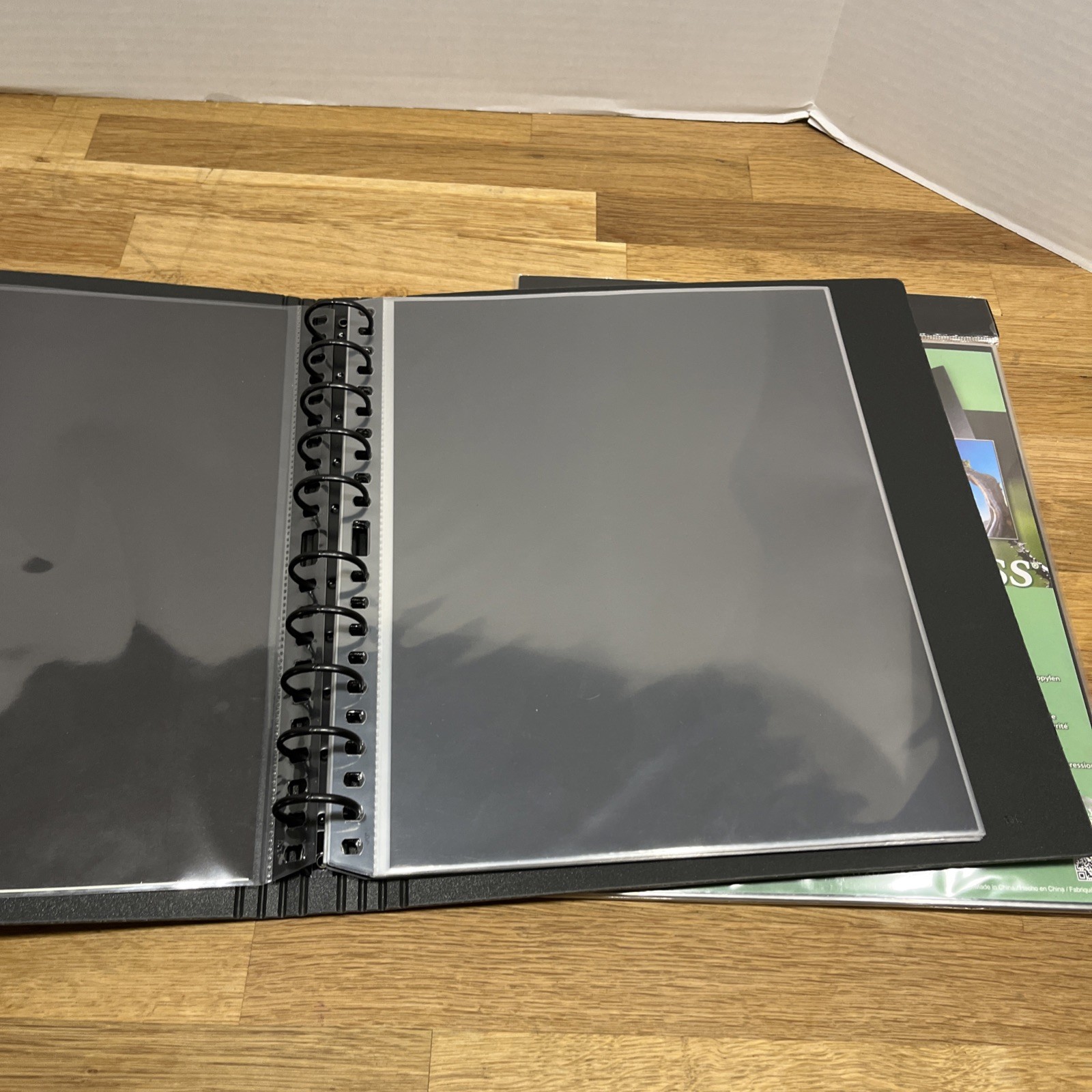 Itoya RB811 Multi-Ring 8.5” x 11” Black Refillable Binder w/ 20 new refill pages