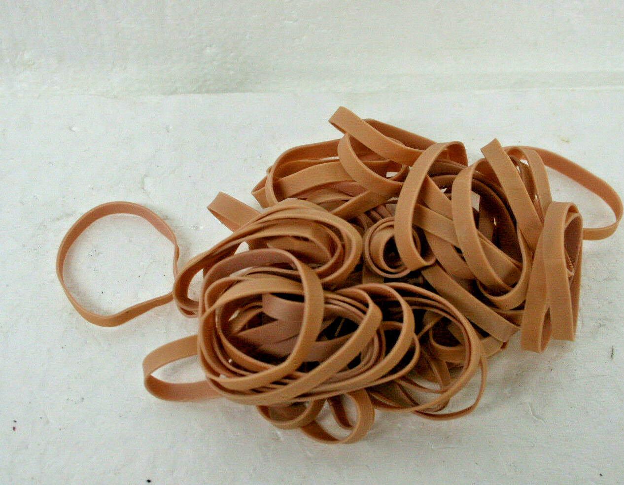 ALLIANCE STERLING HIGH QUALITY SIZE 62 RUBBER BANDS 3 OUNCES MADE IN USA
