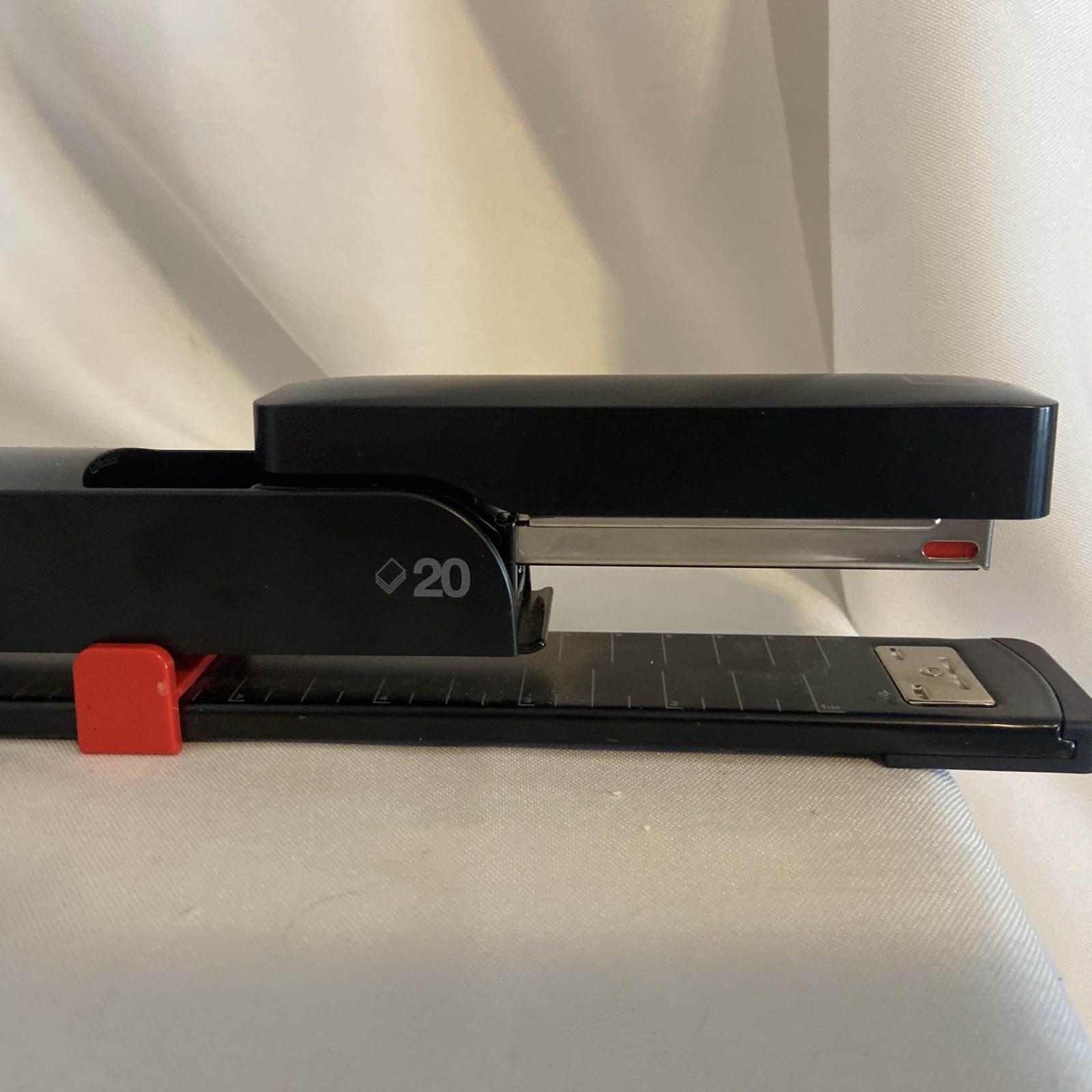 Tru Red Long reach 16 inch stapler 20 sheet capacity X/condition
