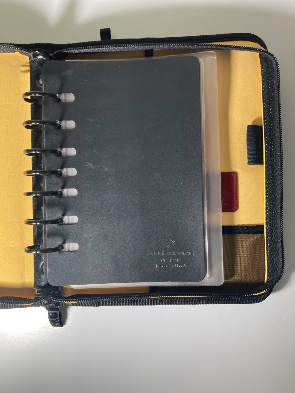 Franklin Covey 2001 Yellow 10x 8 7-Ring Zipper Binder