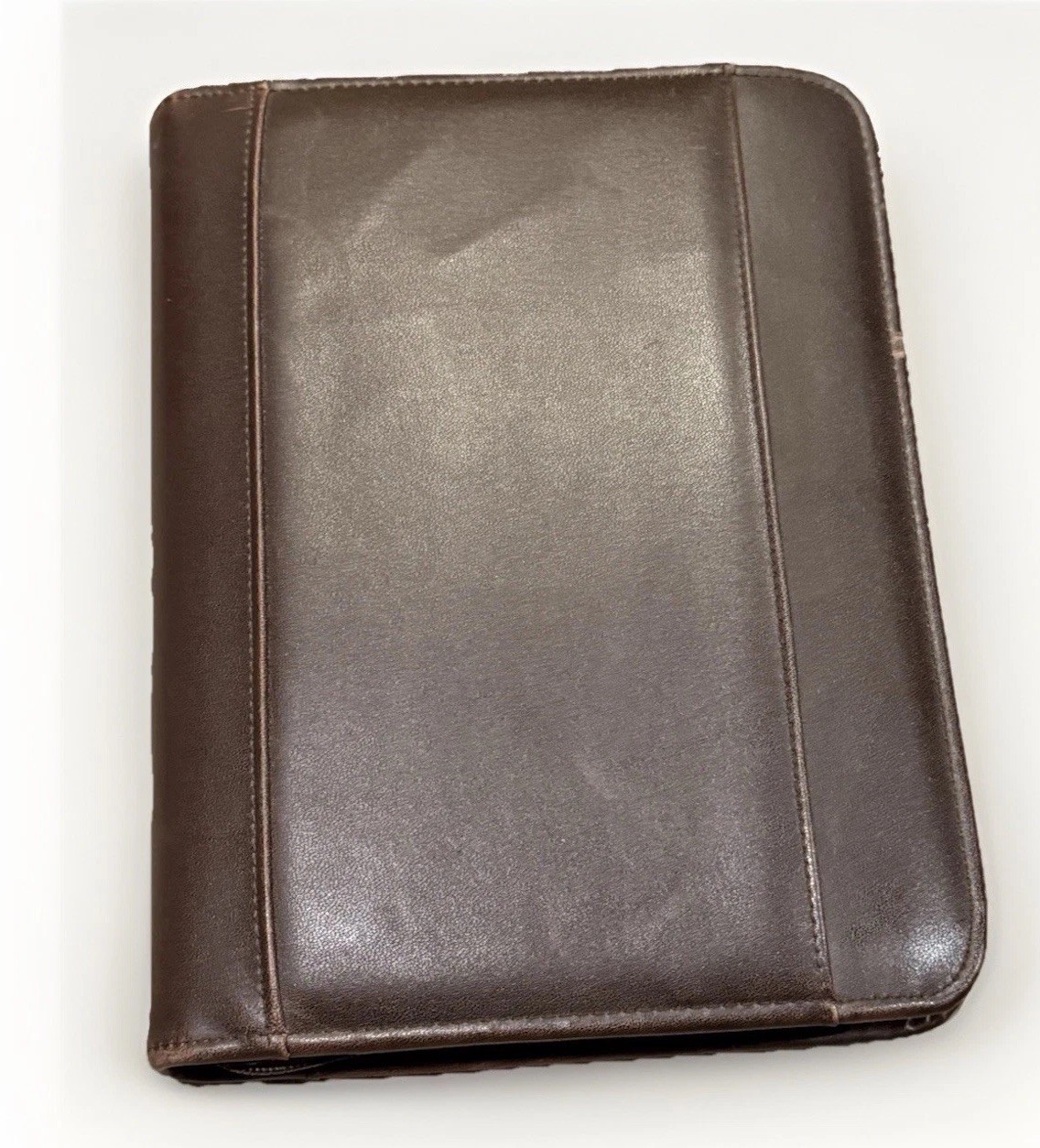 Dayrunner Full Grain Textured Leather Burgundy Compact Zip 3-ring Planner 10x8x2