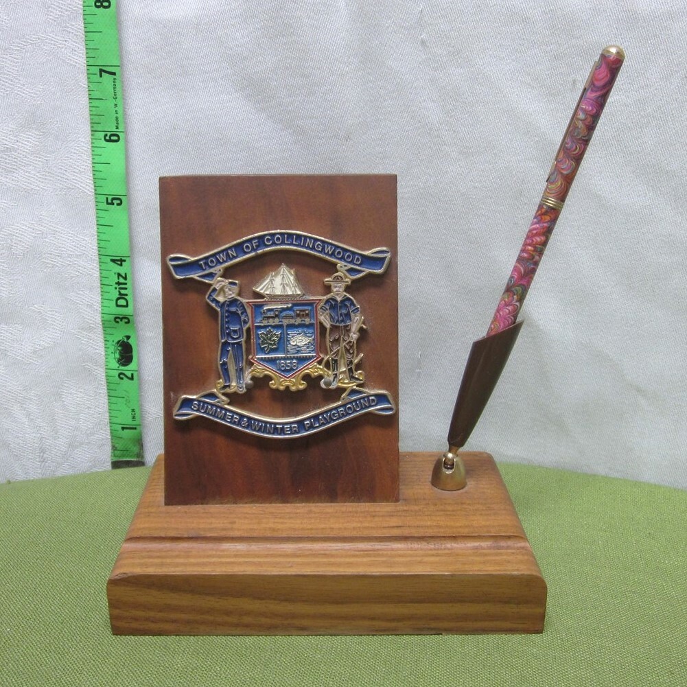 TOWN OF COLLINGWOOD vtg desk pen holder Ontario 1959 coat-of-arms Canada