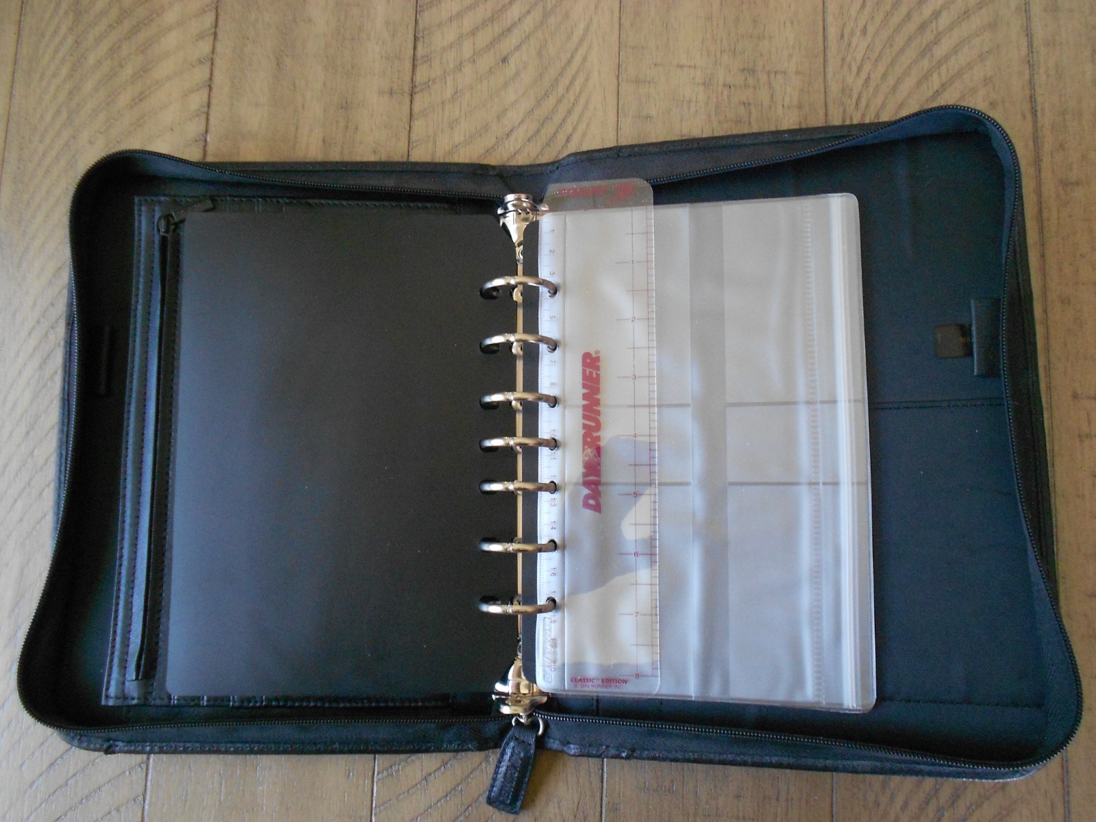 Day-Runner Genuine Black Leather 7-Ring Planner Binder “Classic” #191-93 inserts