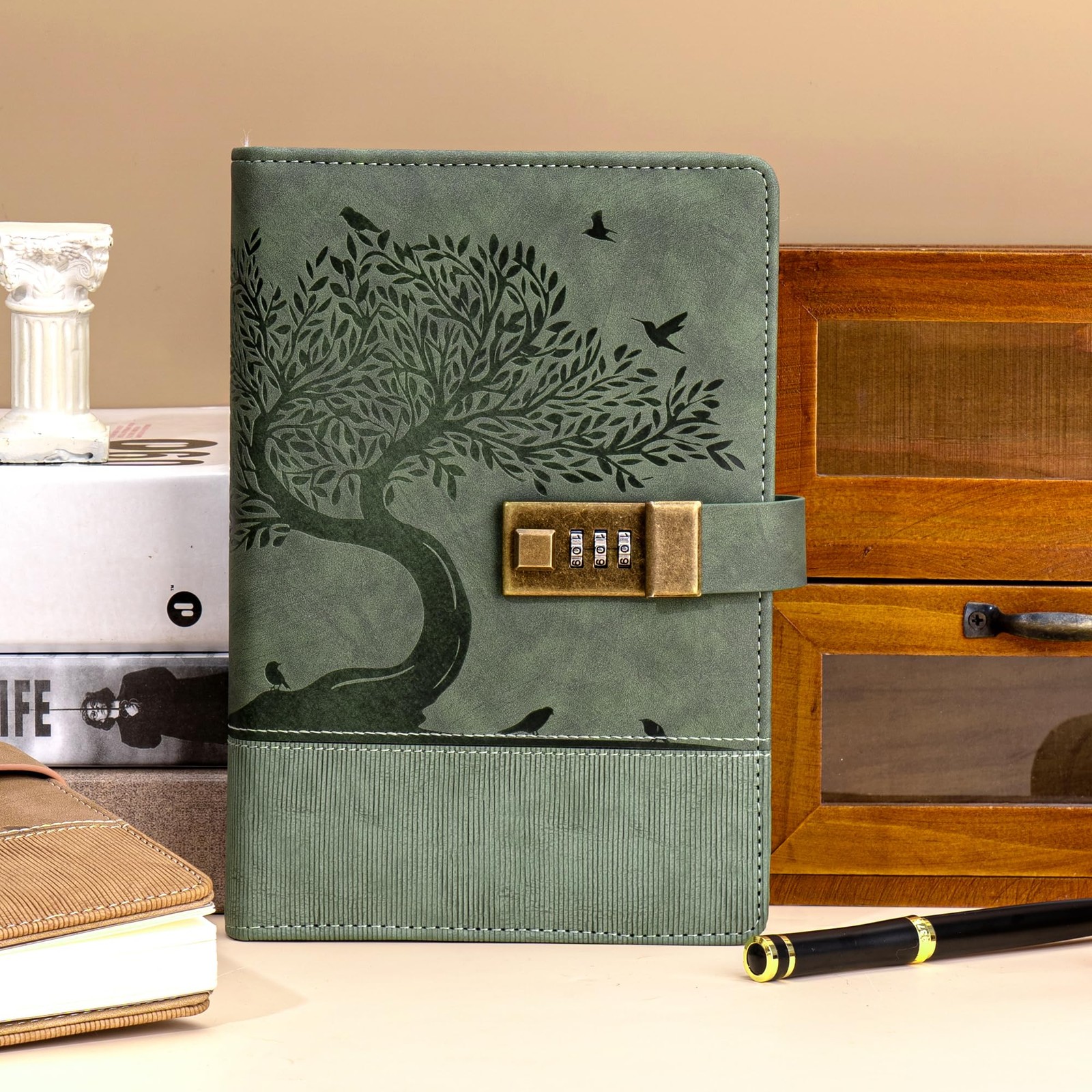 MINICAGIE Vintage Diary with Lock for Women Girls 256 Pages Leather Green