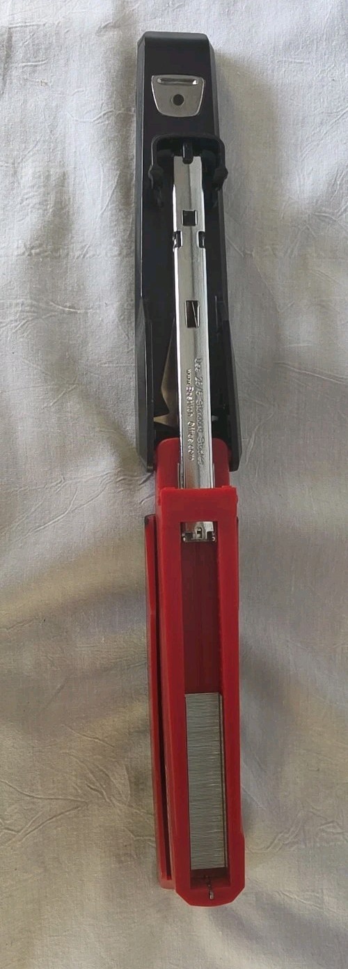 Bostitch InPower Spring Office Stapler Heavy Duty Model 1100