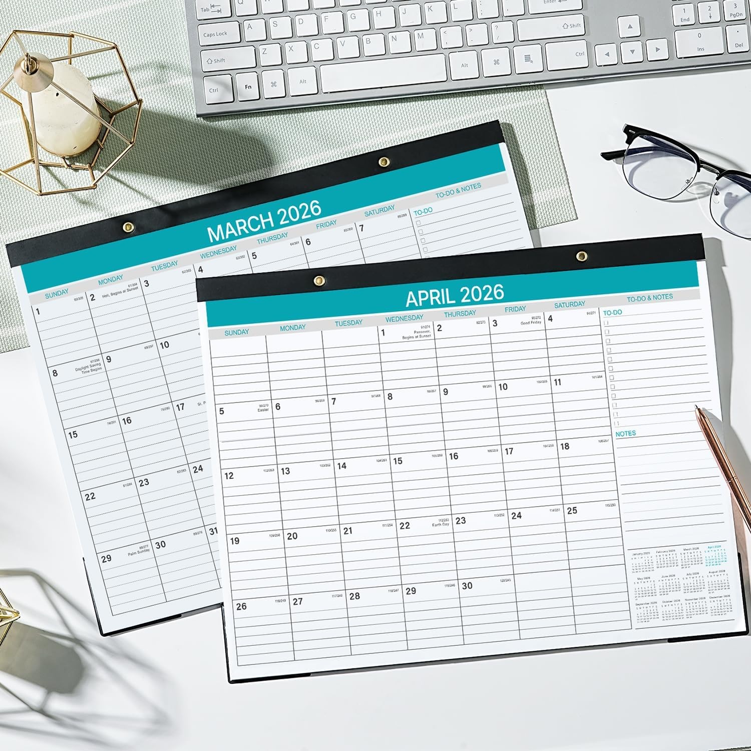 2026 Desk Calendar – 2026 from January to December Medium, green