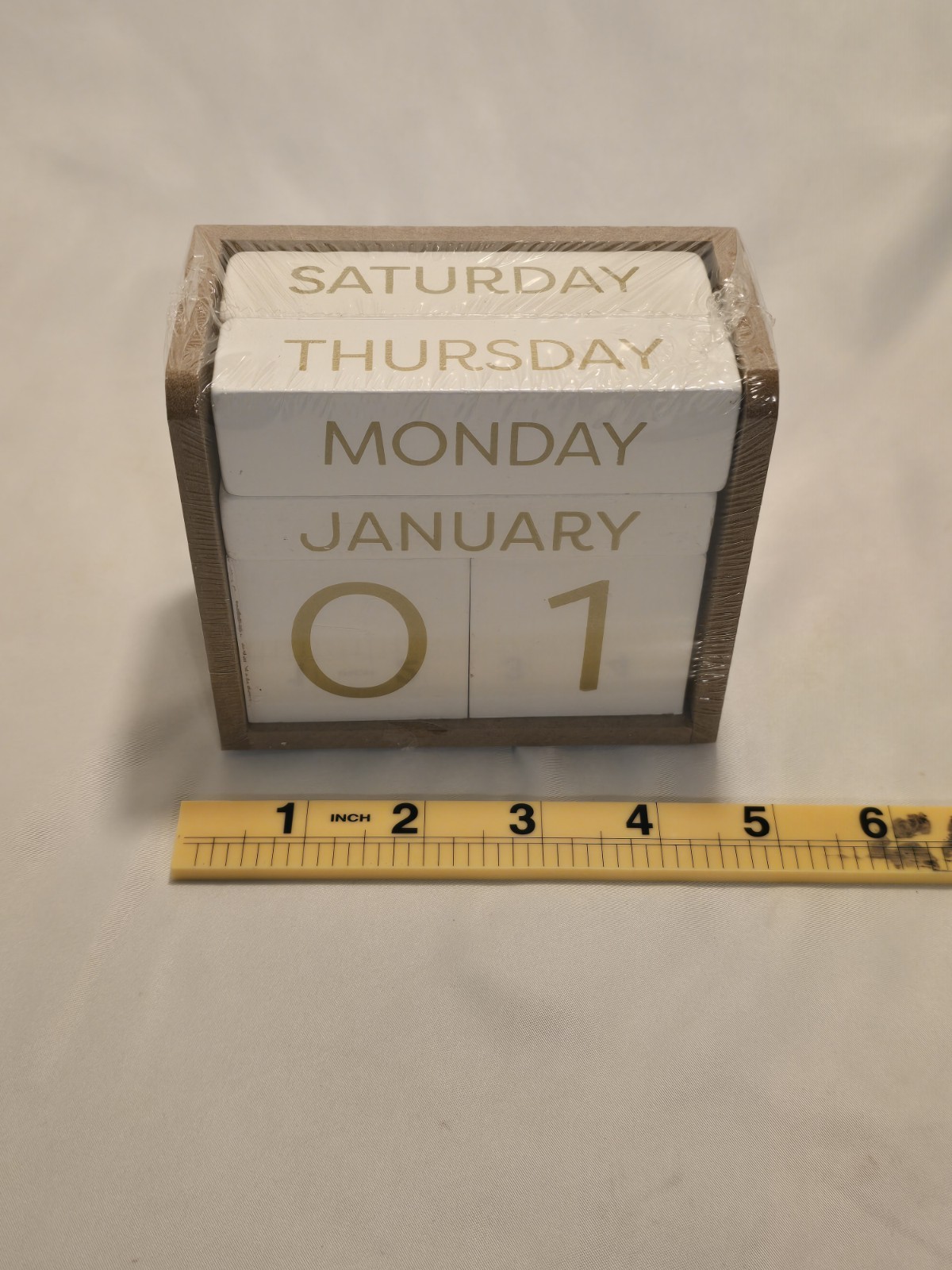 Perpetual Calendar Desktop Blocks Brown White Gift New Year 4.5″x4″x2.25″ New