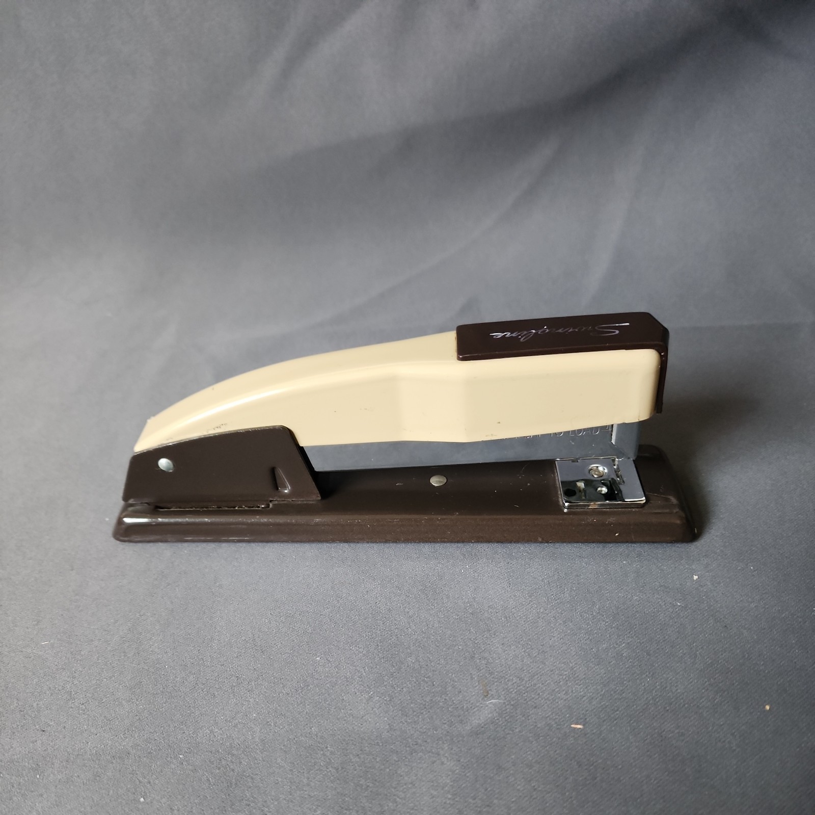 Lot of 6 Swingline Staplers 747 444 405 Gray Black Tan/Brown