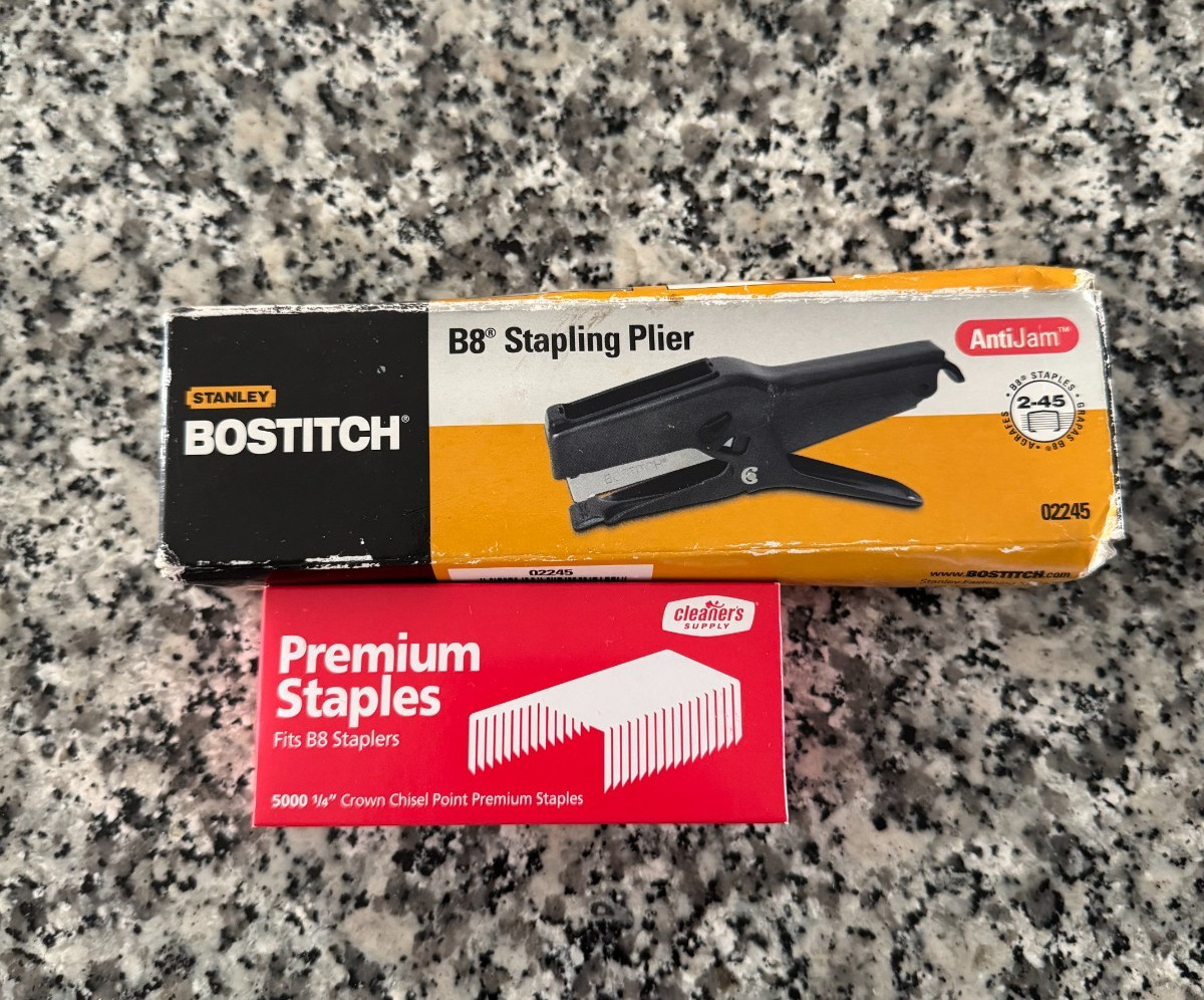 Stanley Bostitch B8 Heavy Duty Plier Stapler (Gray) with 1 Box of 1/4″ Staples