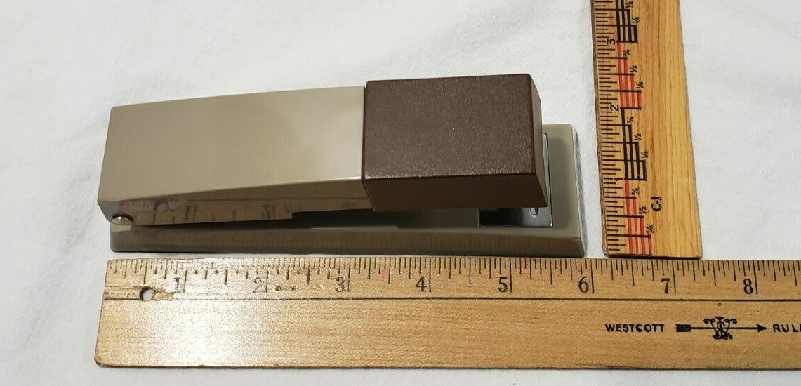 BOSTITCH 6″ PLASTIC STAPLER Brown Beige Retro Office