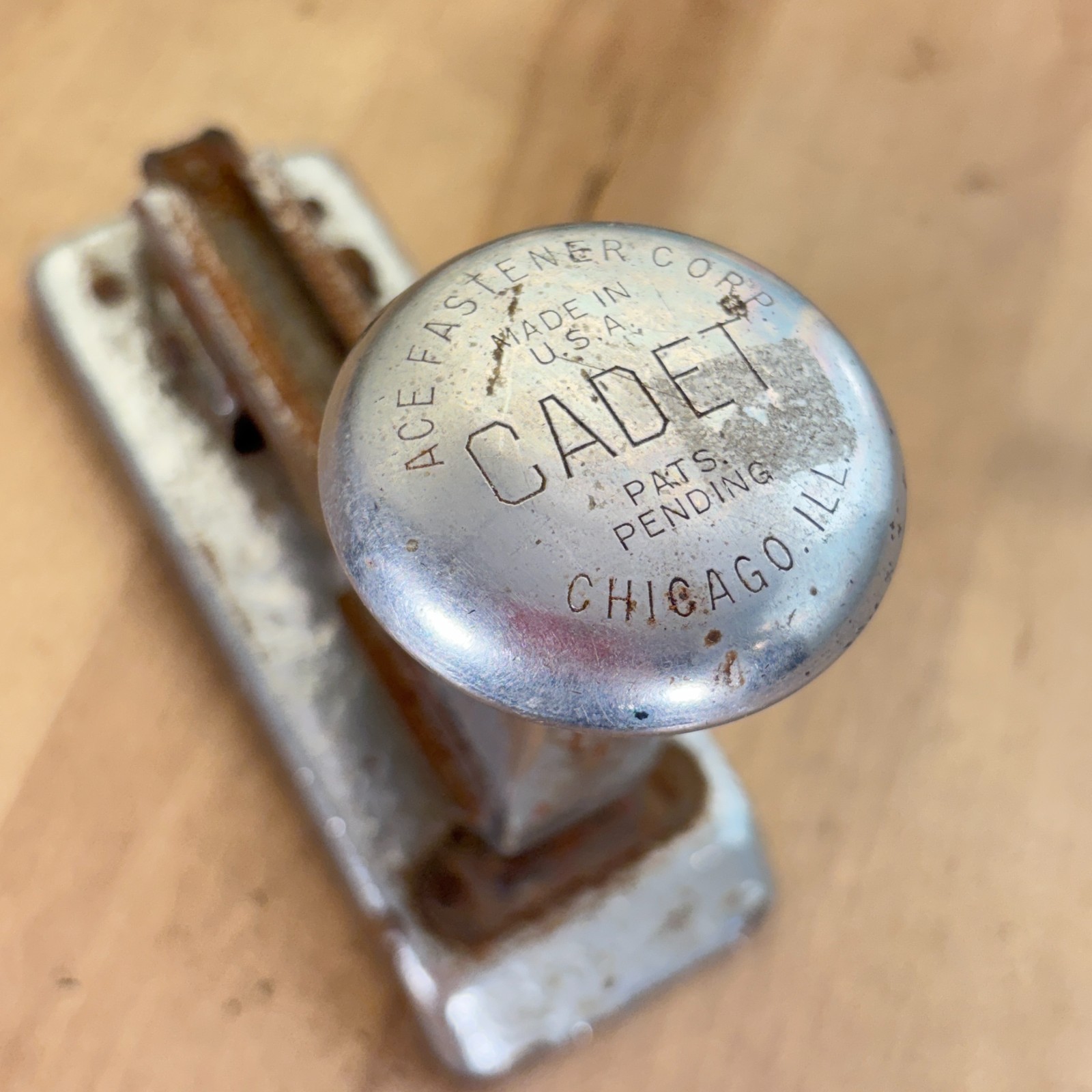 Vintage Stapler Cadet 302 Ace Fastener Corp Chicago USA Deco Tested/Works 4.25″l